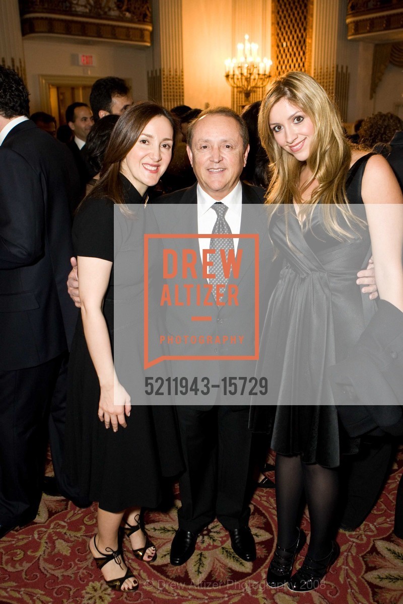 Noosheen Hashemi, Paul Merage, Lauren Merage, PARSA Community Foundation's Persian Garden Gala Honors Persian Culture and Community, US, November 17th, 2008, Photo #5211943-15729 Noosheen Hashemi, Paul Merage, Lauren Merage, Photo #5211943-15729