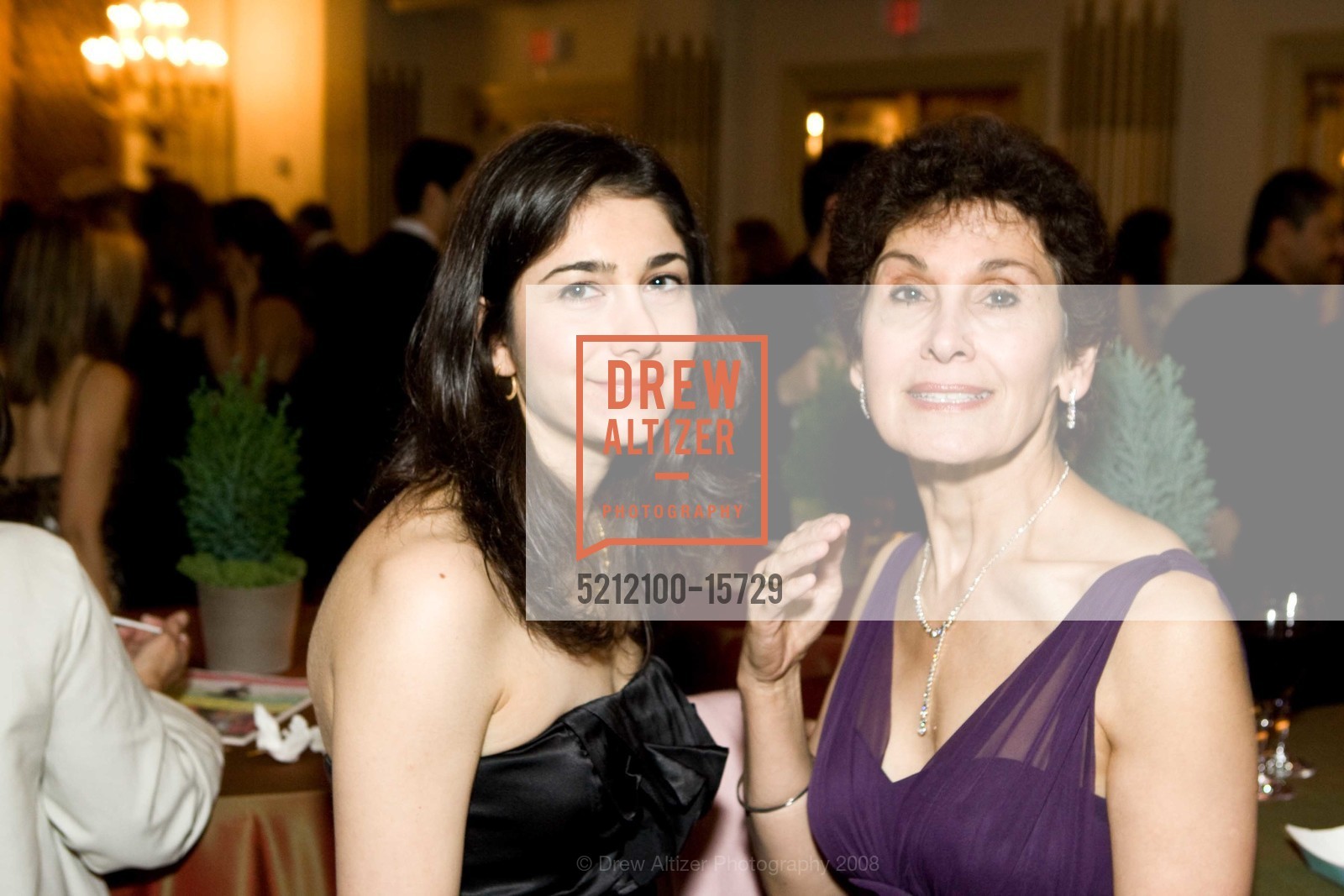 Andrea Mann, Mali Mann, PARSA Community Foundation's Persian Garden Gala Honors Persian Culture and Community, US, November 17th, 2008, Photo #5212100-15729 Andrea Mann, Mali Mann, Photo #5212100-15729