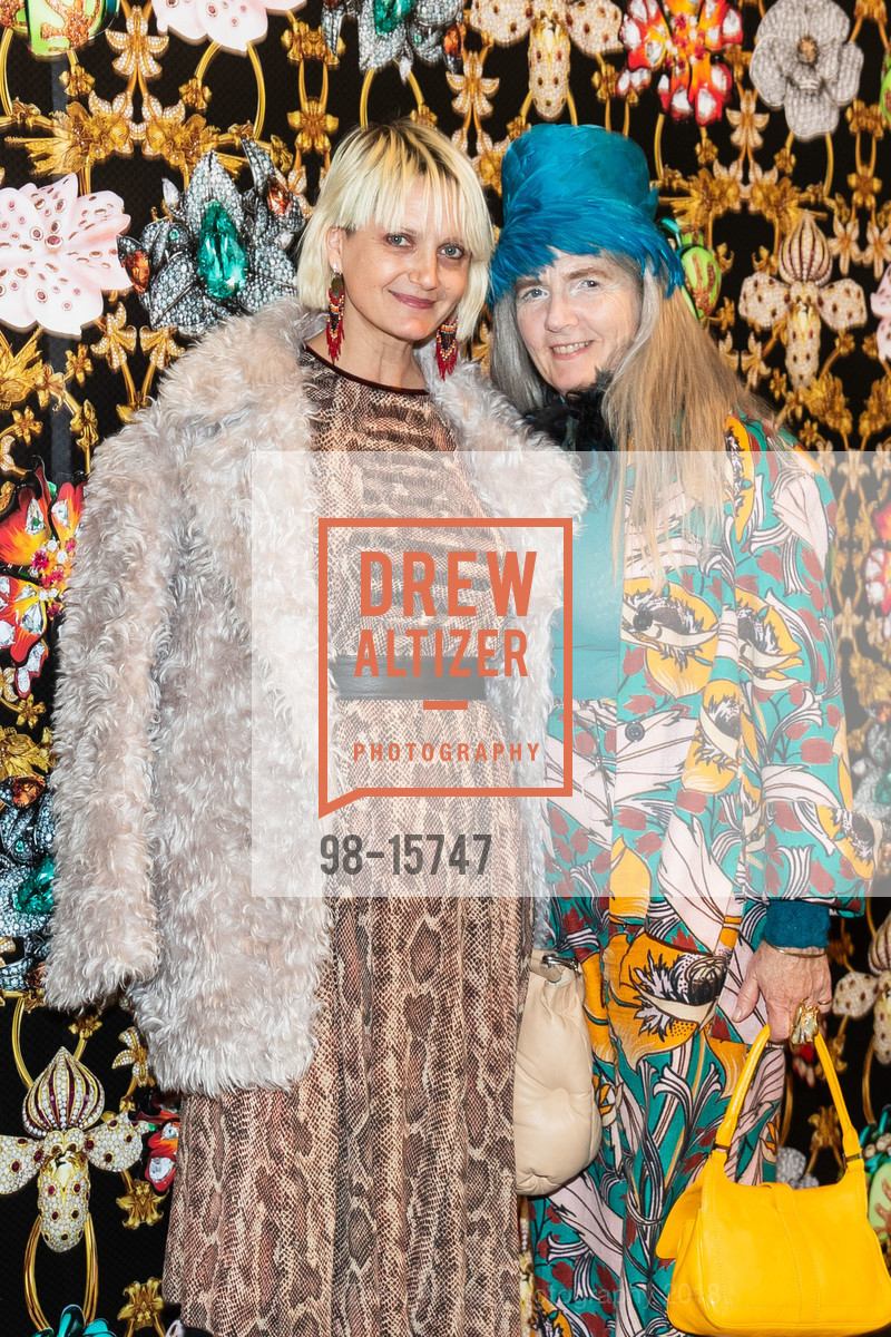 Kristie Hansen, Madeleine Fitzpatrick, Headlands Art Auction for Benefitting Headlands Center for the Arts 2018, Festival Pavilion, Fort Mason Center for Arts and Culture Landmark Building. C, 2 Marina Blvd, June 6th, 2018, Photo #98-15747 Kristie Hansen, Madeleine Fitzpatrick, Photo #98-15747