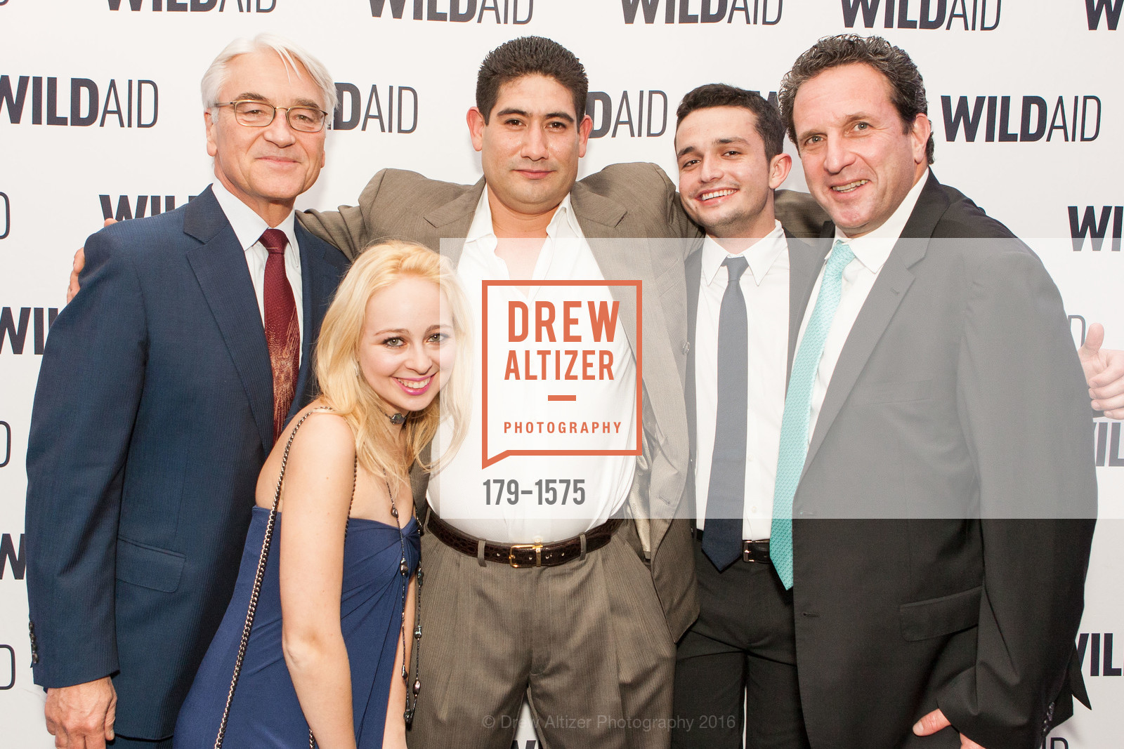 Tom Duffy, Alix Lipson, Cesar Caro, McKenzie Nagle, Ken Lipson, WildAid's "An Evening Under the Sea" Gala, The Ritz Carlton, November 12th, 2016, Photo #179-1575 Tom Duffy, Alix Lipson, Cesar Caro, McKenzie Nagle, Ken Lipson, Photo #179-1575