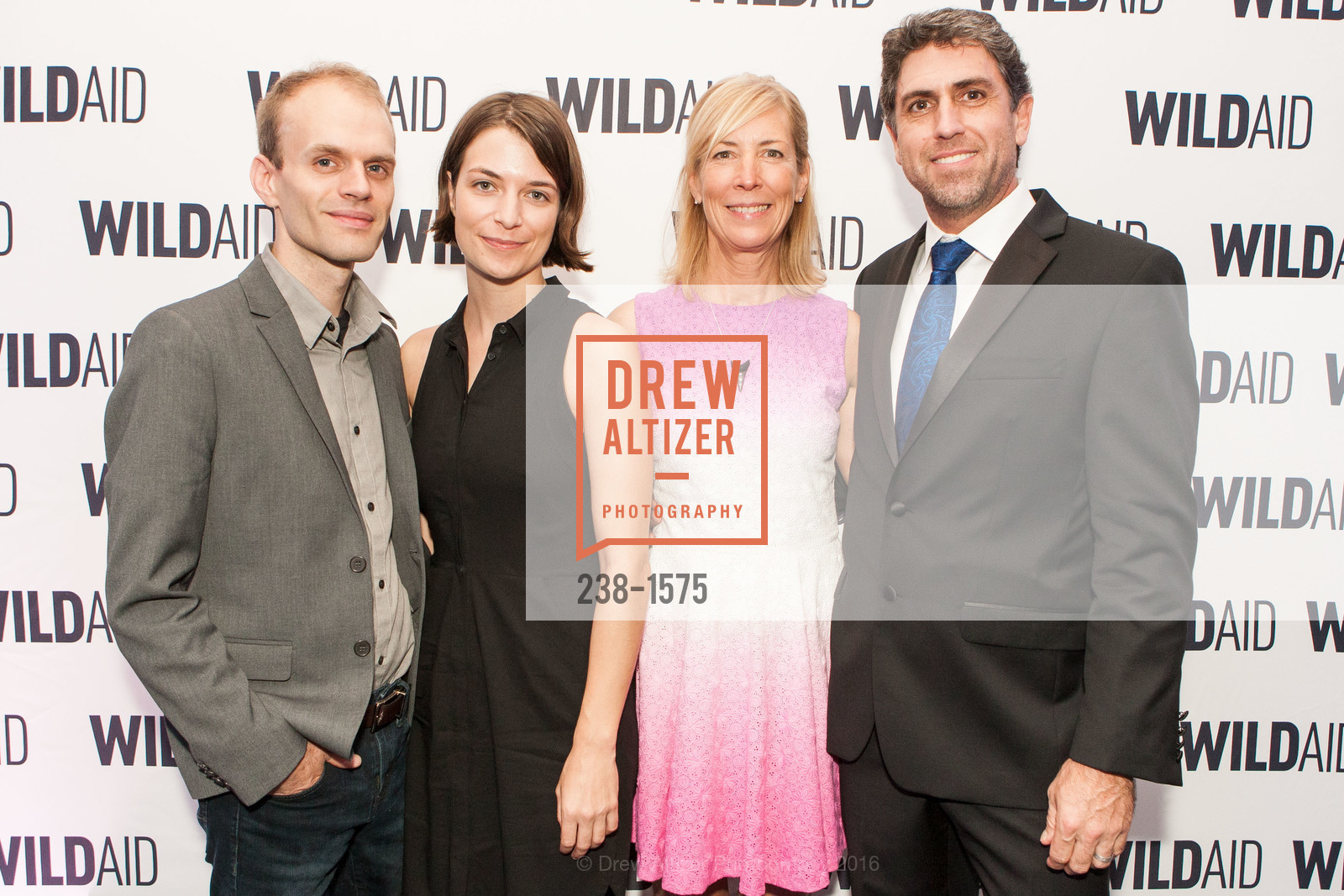 Michael Chase, Erin O'Malley, Mary O'Malley, Robert Lupo Dion, WildAid's "An Evening Under the Sea" Gala, The Ritz Carlton, November 12th, 2016, Photo #238-1575 Michael Chase, Erin O'Malley, Mary O'Malley, Robert Lupo Dion, Photo #238-1575