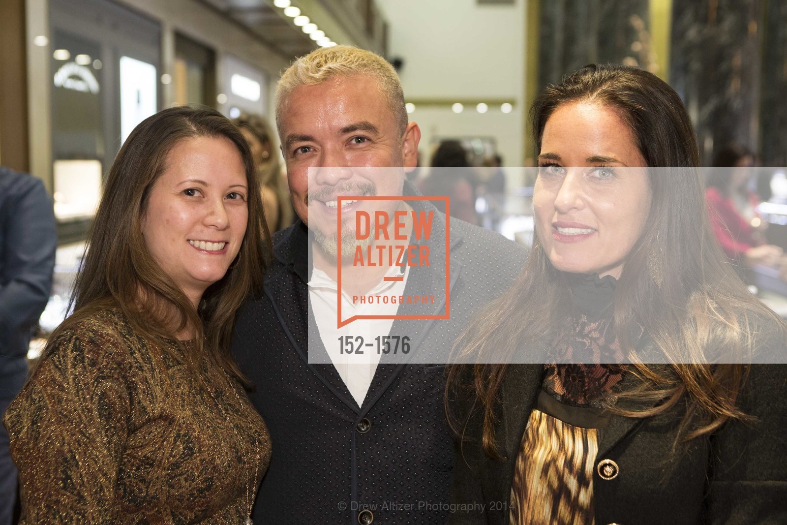 Ariel Wyatt, Victor Vargas, Natalia Urrutia, C Magazine at Shreve, Shreve, November 1st, 2014, Photo #152-1576 Ariel Wyatt, Victor Vargas, Natalia Urrutia, Photo #152-1576