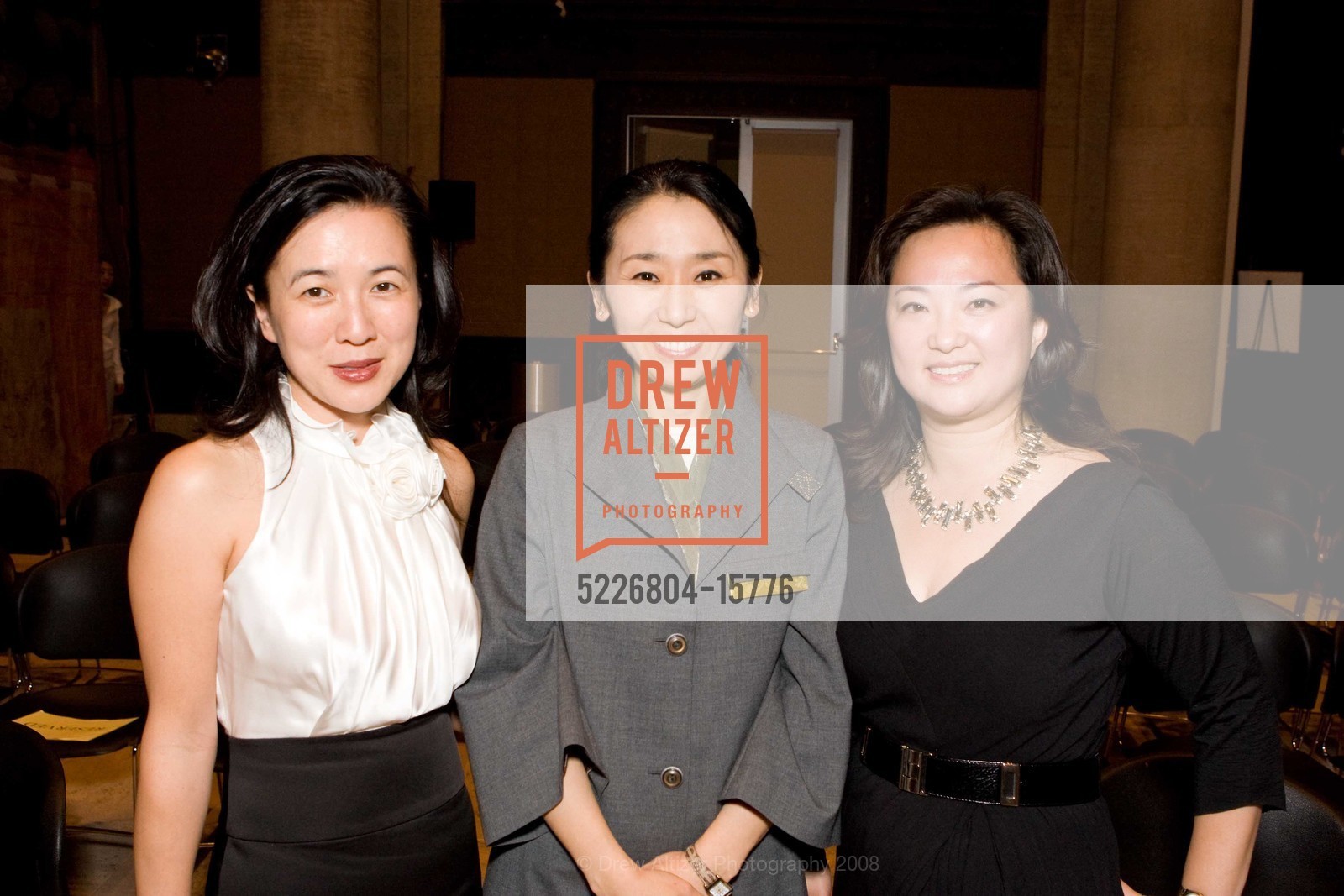 Sally Yoo, Cheeyun Kwon, Margaret Kim, Korean Arts and Cultural Committee of the Asian Art Museum hosts fashion show at the Asian Art Museum of Korean Hanboks, US, October 10th, 2008, Photo #5226804-15776 Sally Yoo, Cheeyun Kwon, Margaret Kim, Photo #5226804-15776