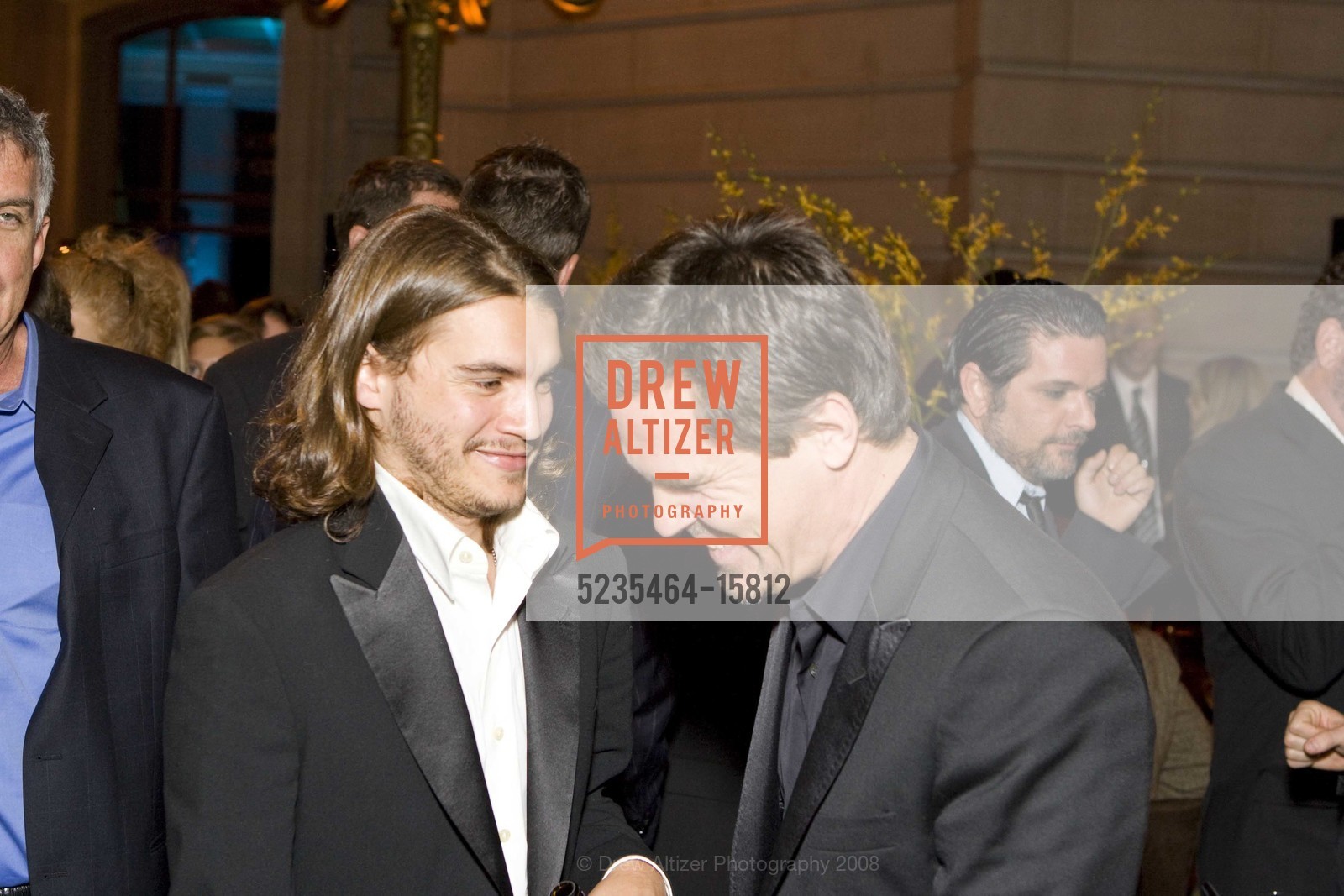 Emile Hirsch, Josh Brolin, MILK Premieres at the Castro Theater, US, October 28th, 2008, Photo #5235464-15812 Emile Hirsch, Josh Brolin, Photo #5235464-15812