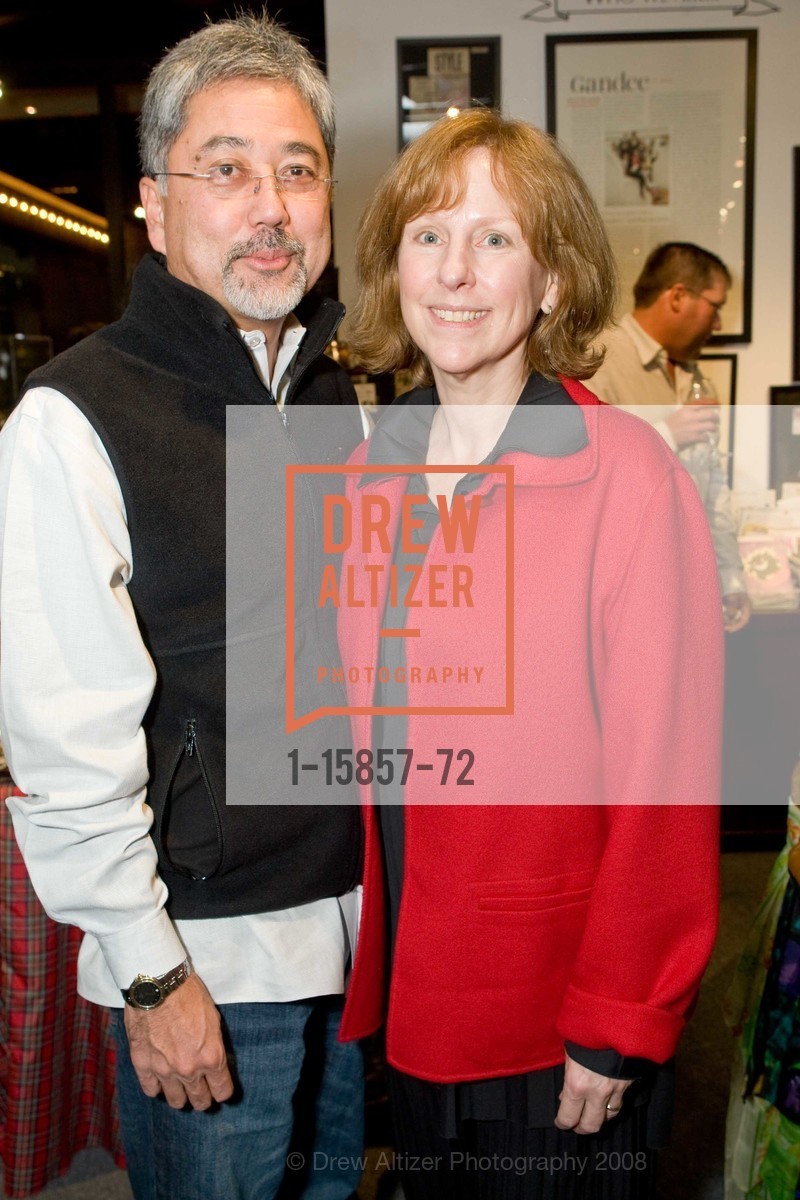 Richard Miyashiro, Patty Miyashiro, HELPERS Annual Holiday Benefit, US, November 14th, 2008, Photo #1-15857-72 Richard Miyashiro, Patty Miyashiro, Photo #1-15857-72
