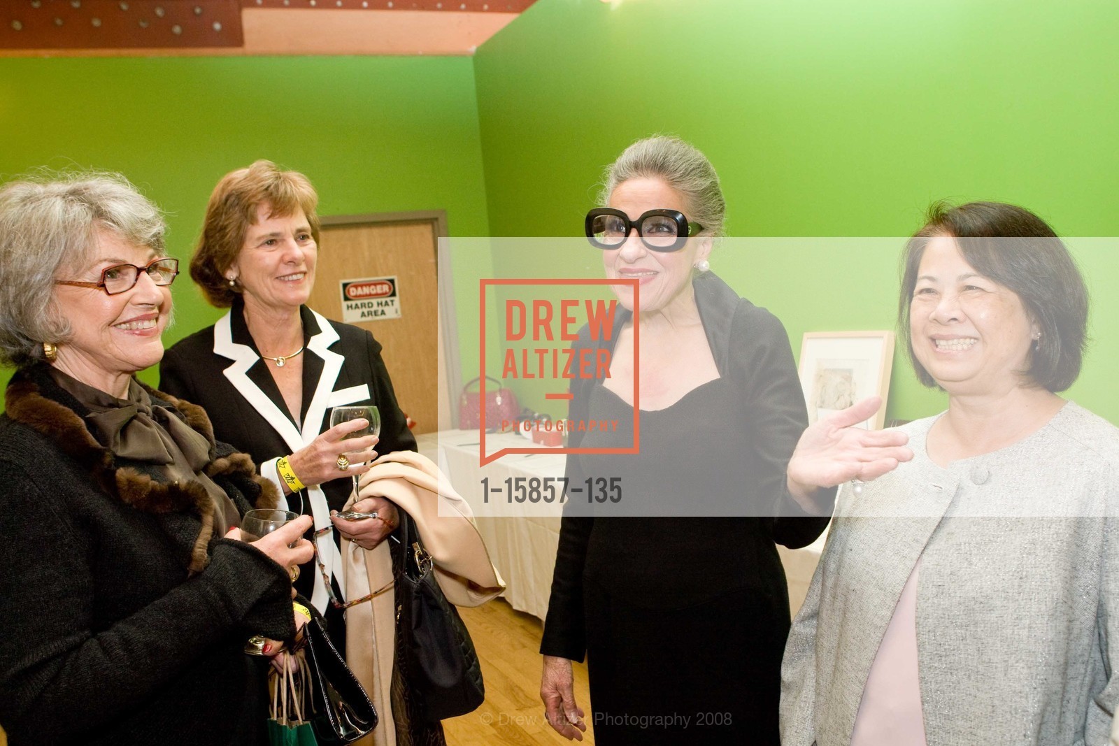 Arlene Balin, Barbara Cancilla, Joy Venturini Bianchi, HELPERS Annual Holiday Benefit, US, November 14th, 2008, Photo #1-15857-135 Arlene Balin, Barbara Cancilla, Joy Venturini Bianchi, Photo #1-15857-135