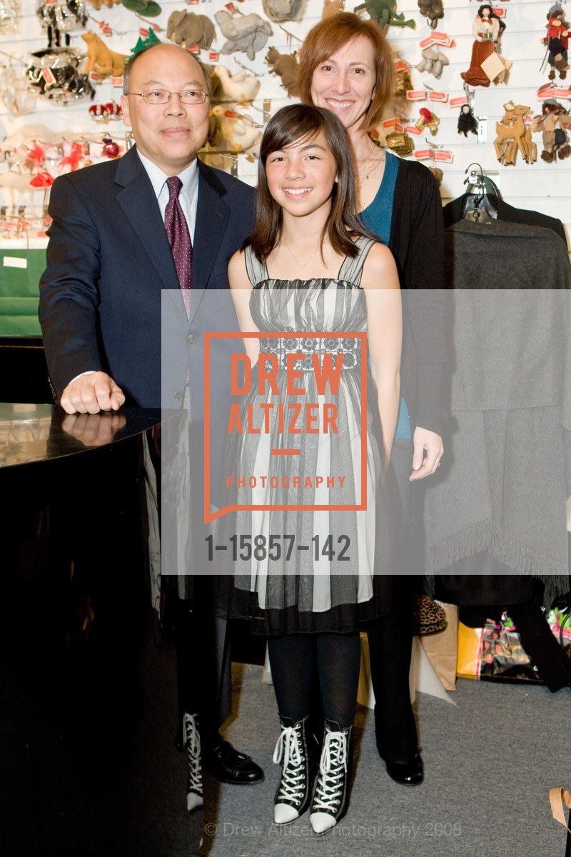 Stanley Wong, Johanna Wong, Katy Hallal, HELPERS Annual Holiday Benefit, US, November 14th, 2008, Photo #1-15857-142 Stanley Wong, Johanna Wong, Katy Hallal, Photo #1-15857-142