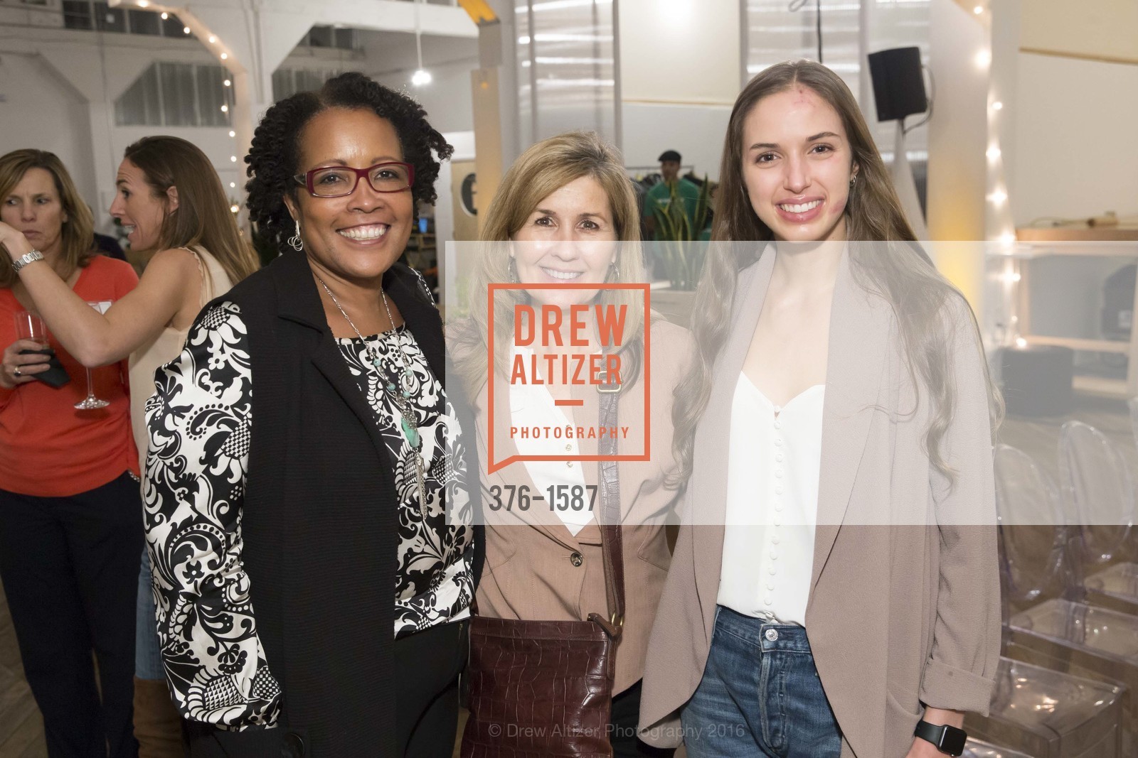 Gwen Tillman, Susan Lovegren, Alana Anderson, Lightspeed Leading Lights, The Archery. 470 Alabama St, November 15th, 2016