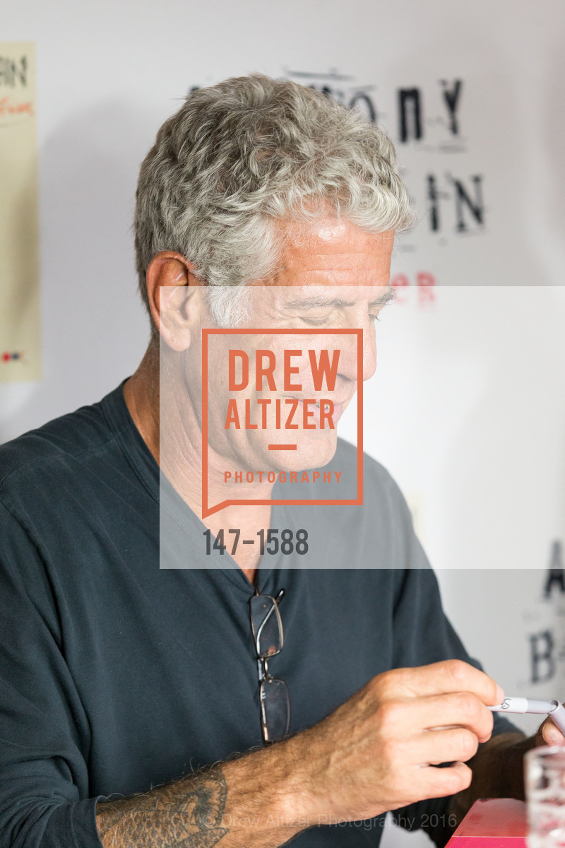 Anthony Bourdain, Tonga Room Hosts Anthony Bourdain The Hunger Tour VIP Meet & Greet, Fairmont, Tonga Room, November 16th, 2016, Photo #147-1588 Anthony Bourdain, Photo #147-1588