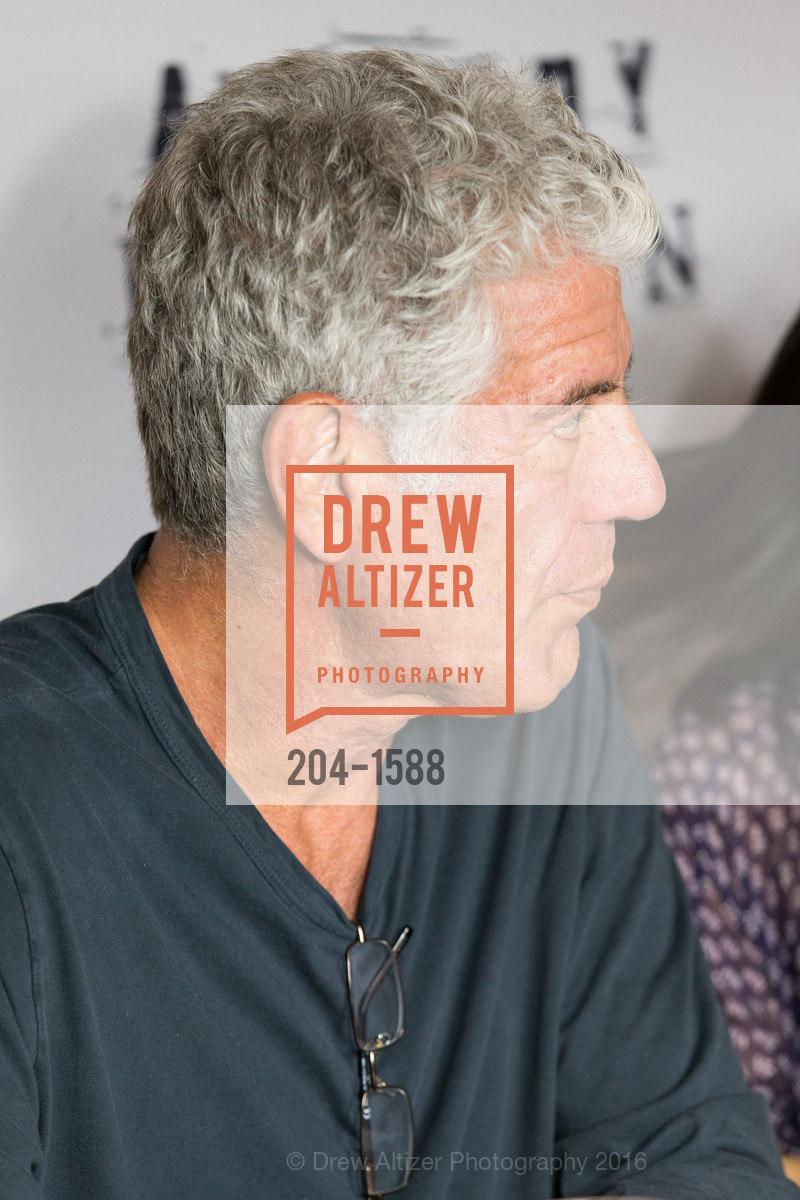Anthony Bourdain, Tonga Room Hosts Anthony Bourdain The Hunger Tour VIP Meet & Greet, Fairmont, Tonga Room, November 16th, 2016, Photo #204-1588 Anthony Bourdain, Photo #204-1588