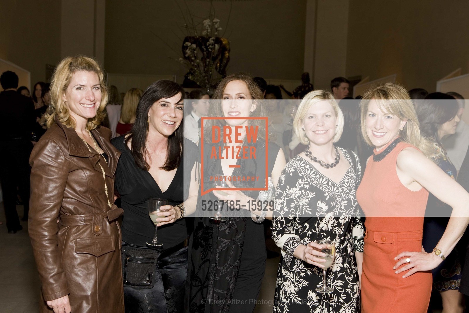 Stephanie Elkins, Susan Porter, The Fine Arts Museums of San Francisco celebrate opening of Annie Liebovitz: A Photographer's Life, US, Legion of Honor, March 8th, 2008, Photo #5267185-15929 Stephanie Elkins, Susan Porter, Photo #5267185-15929