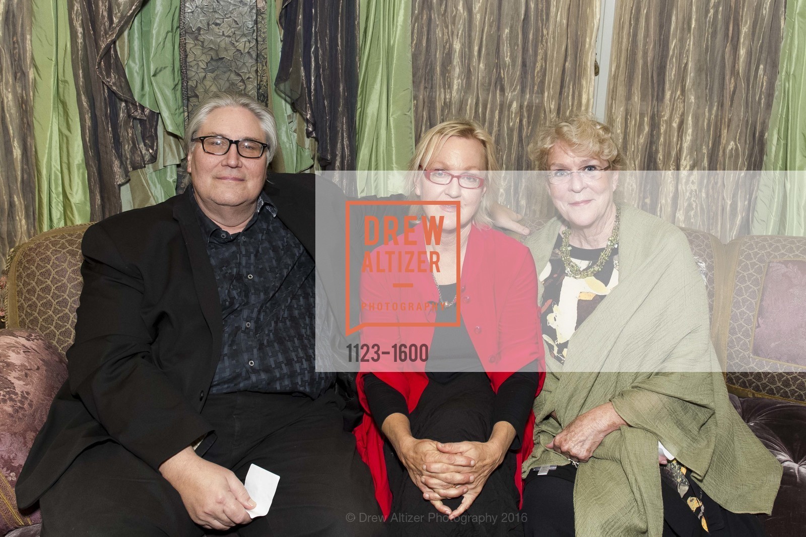 Doug Morton, Sue Bohlin, Paula Jackson, The Getty Family Hosts Volti SF Chamber Chorus, Private Residence. 2525 Van Ness St, November 16th, 2016, Photo #1123-1600 Doug Morton, Sue Bohlin, Paula Jackson, Photo #1123-1600