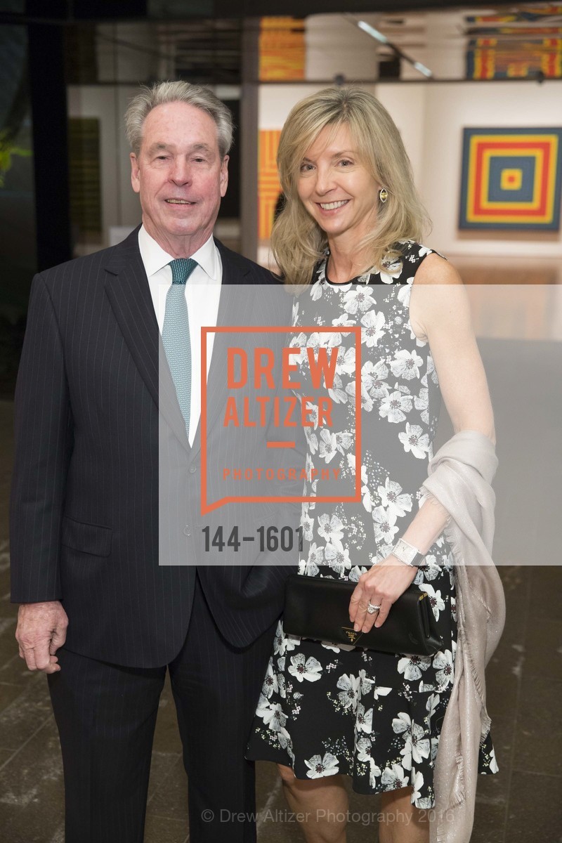 Tom Weisel, Janice Barnes, Dinner with Frank Stella at the de Young, de Young Museum. 2525 Van Ness St, November 16th, 2016, Photo #144-1601 Tom Weisel, Janice Barnes, Photo #144-1601