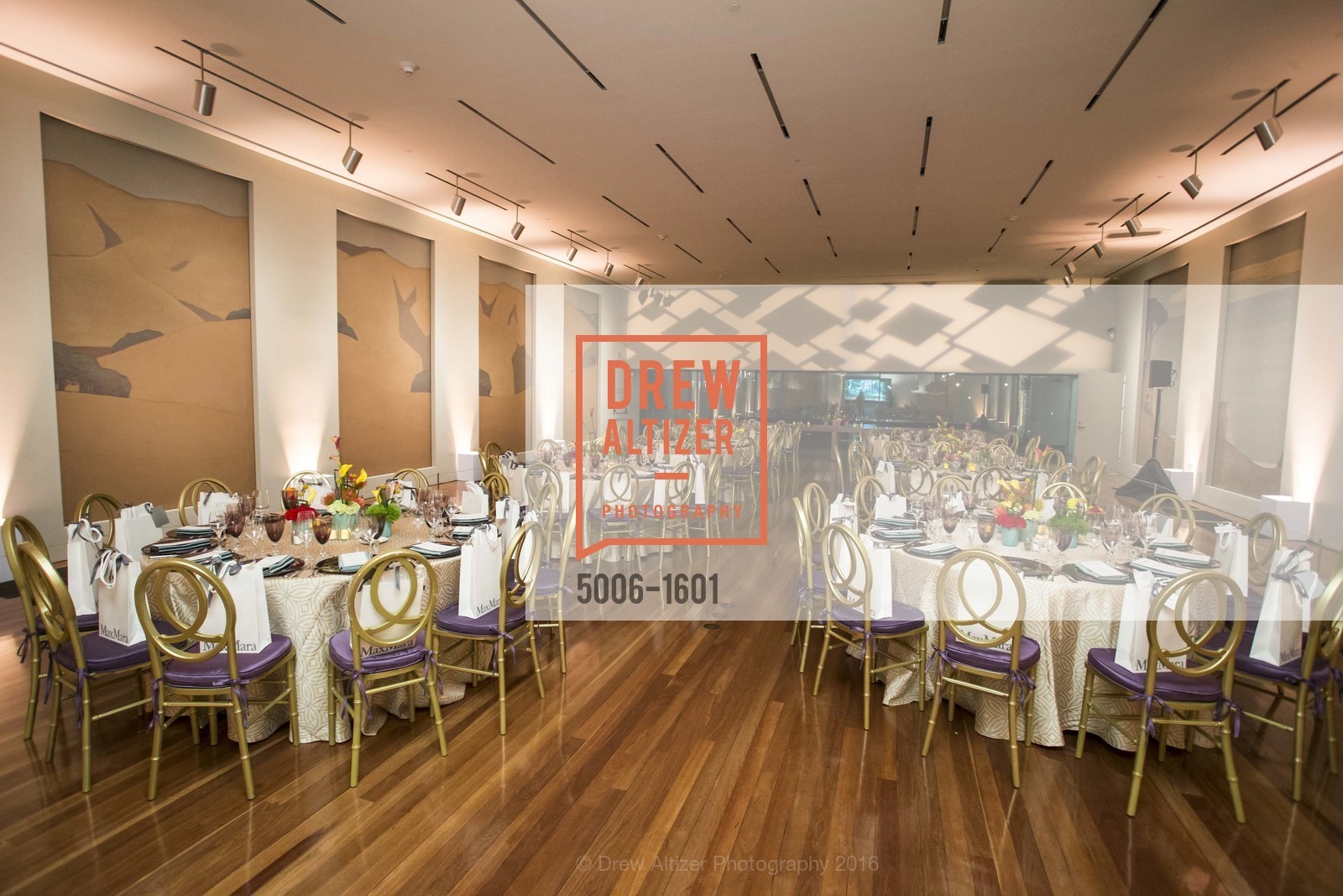 Atmosphere, Dinner with Frank Stella at the de Young, de Young Museum. 2525 Van Ness St, November 16th, 2016, Photo #5006-1601 Atmosphere, Photo #5006-1601