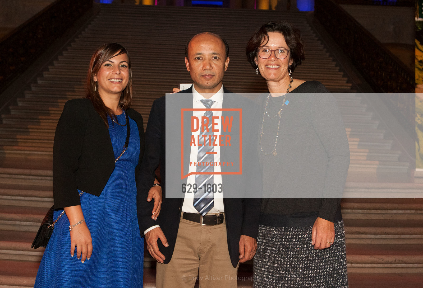 Eva Cosse, Yonous Muhammadi, Sofia Vercruysse-Vandeputte, Human Rights Watch Voices for Justice San Francisco, City Hall. 2525 Van Ness St, November 17th, 2016, Photo #629-1603 Eva Cosse, Yonous Muhammadi, Sofia Vercruysse-Vandeputte, Photo #629-1603
