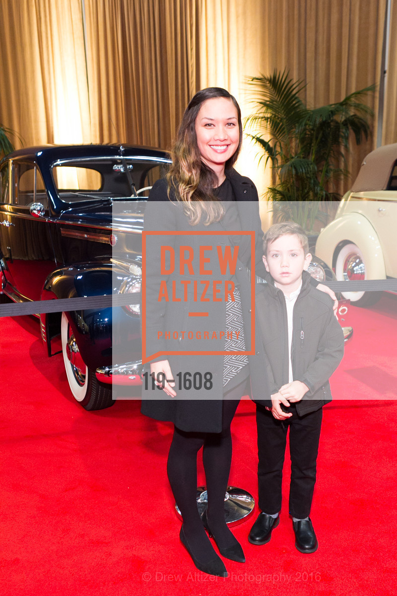 Kathy Chandler, Oliver Forry, Academy of Art University SF Auto Show Reception, Moscone Center, South Hall. 747 Howard St, November 18th, 2016, Photo #119-1608 Kathy Chandler, Oliver Forry, Photo #119-1608