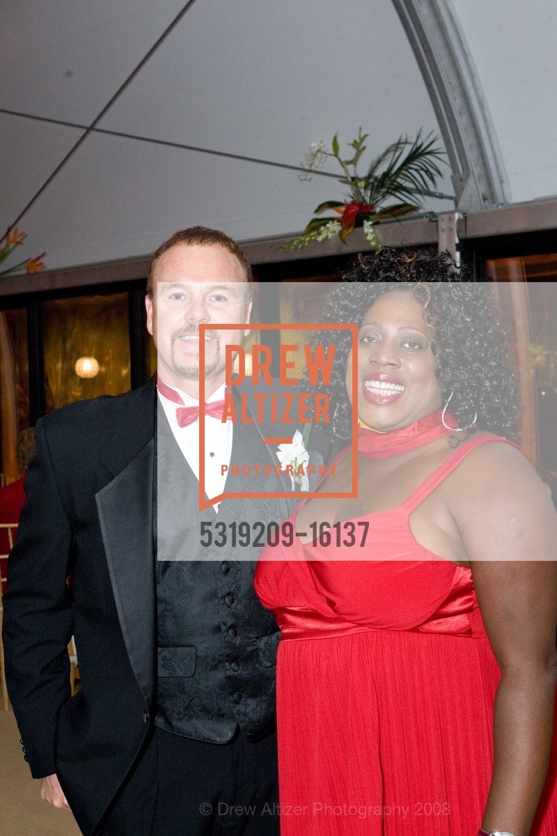 Brent Dennis, Jeanette Wilson, The Golden Gate Express Premiere Gala at the SF Conservatory of Flowers, US, November 19th, 2008, Photo #5319209-16137 Brent Dennis, Jeanette Wilson, Photo #5319209-16137