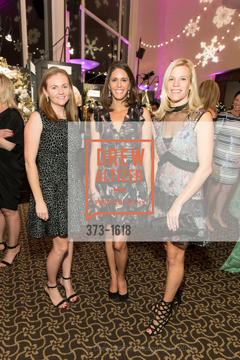 Katie Spalding, Nicole Lenihan, Liz Webb, Jingle & Mingle 2016, Golden Gate Club. 135 Fisher Loop, San Francisco, CA 94129, December 1st, 2016, Photo #373-1618 Katie Spalding, Nicole Lenihan, Liz Webb, Photo #373-1618
