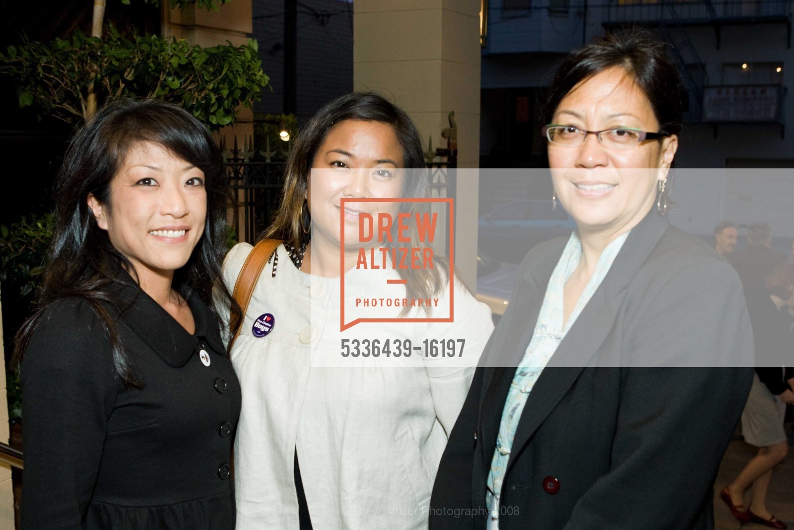 Sandy Fong, Olivia Malabuyo, Stacie Ma'a, BEACH BLANKET BABYLON Hosts NARAL Pro Choice, US, October 4th, 2008, Photo #5336439-16197 Sandy Fong, Olivia Malabuyo, Stacie Ma'a, Photo #5336439-16197