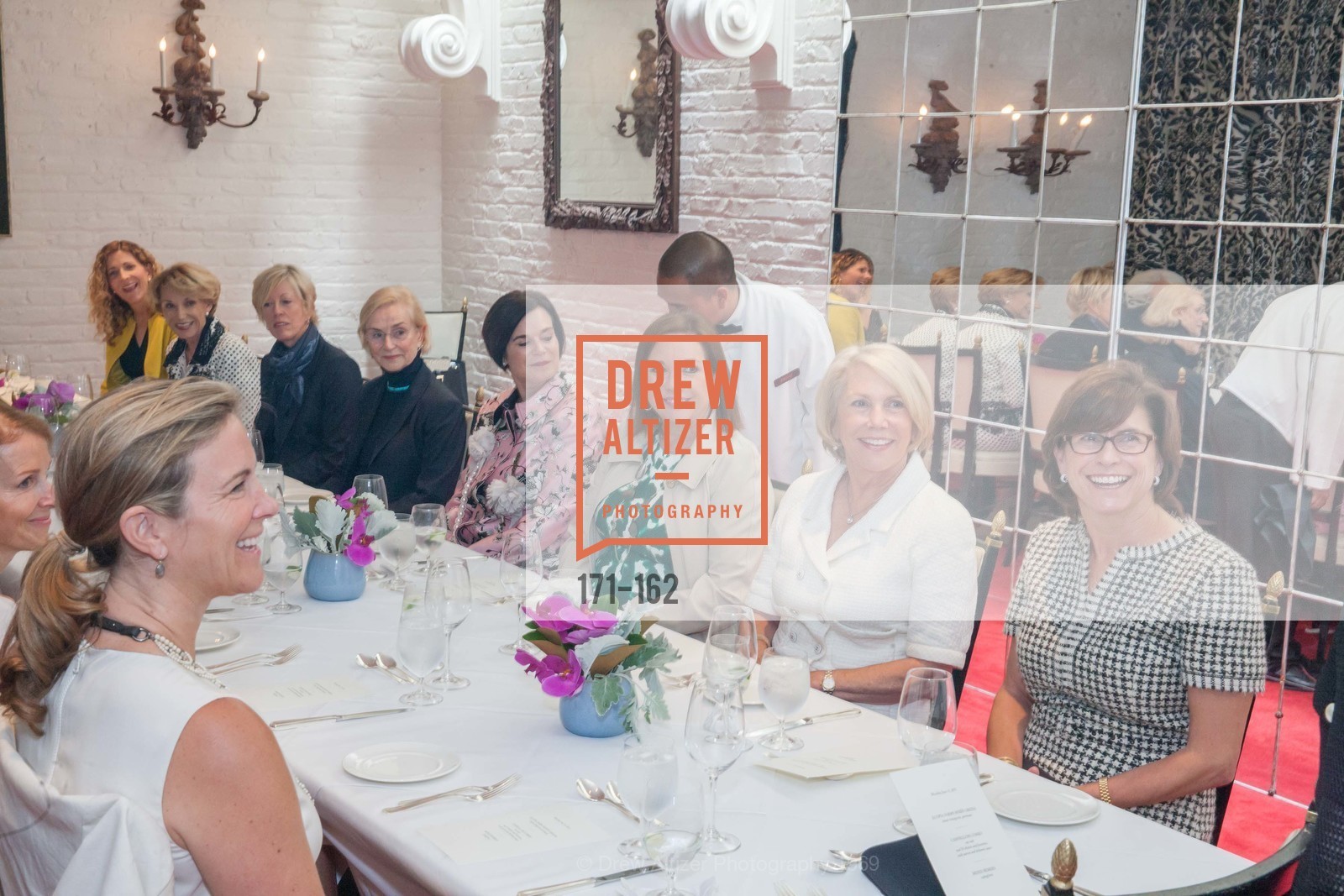 Kim Swig, Patricia Fitzpatrick, Ellen Drew, National Museum of Women in the Arts Luncheon Hosted by Lorna Meyer Calas, Villa Taverna. 27 Hotaling Place, June 14th, 2015,Drew Altizer, Drew Altizer Photography, full-service agency, private events, San Francisco photographer, photographer california