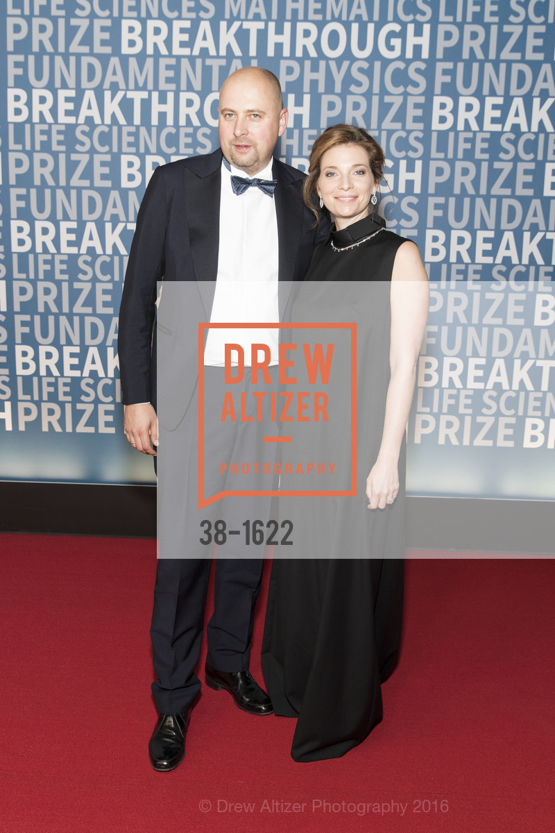 Leonid Solovyev, 5th Annual Breakthrough Prize Red Carpet Arrivals, NASA Ames Research Center. Moffett Federal Airfield, Hangar One, December 4th, 2016, Photo #38-1622 Leonid Solovyev, Photo #38-1622