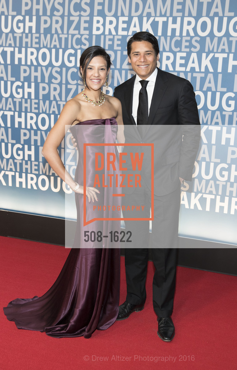 Megha Tolia, Nirav Tolia, 5th Annual Breakthrough Prize Red Carpet Arrivals, NASA Ames Research Center. Moffett Federal Airfield, Hangar One, December 4th, 2016, Photo #508-1622 Megha Tolia, Nirav Tolia, Photo #508-1622