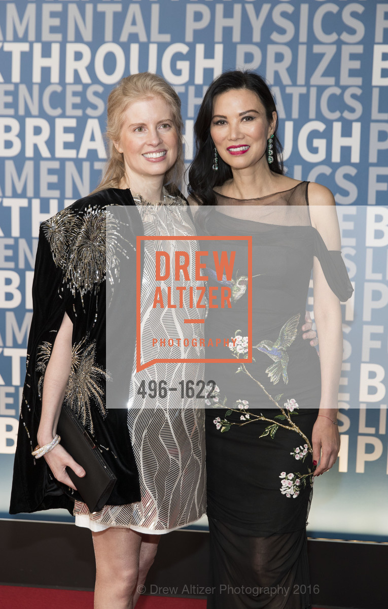 Laura Arrillaga-Andreessen, Wendi Murdoch, 5th Annual Breakthrough Prize Red Carpet Arrivals, NASA Ames Research Center. Moffett Federal Airfield, Hangar One, December 4th, 2016, Photo #496-1622 Laura Arrillaga-Andreessen, Wendi Murdoch, Photo #496-1622