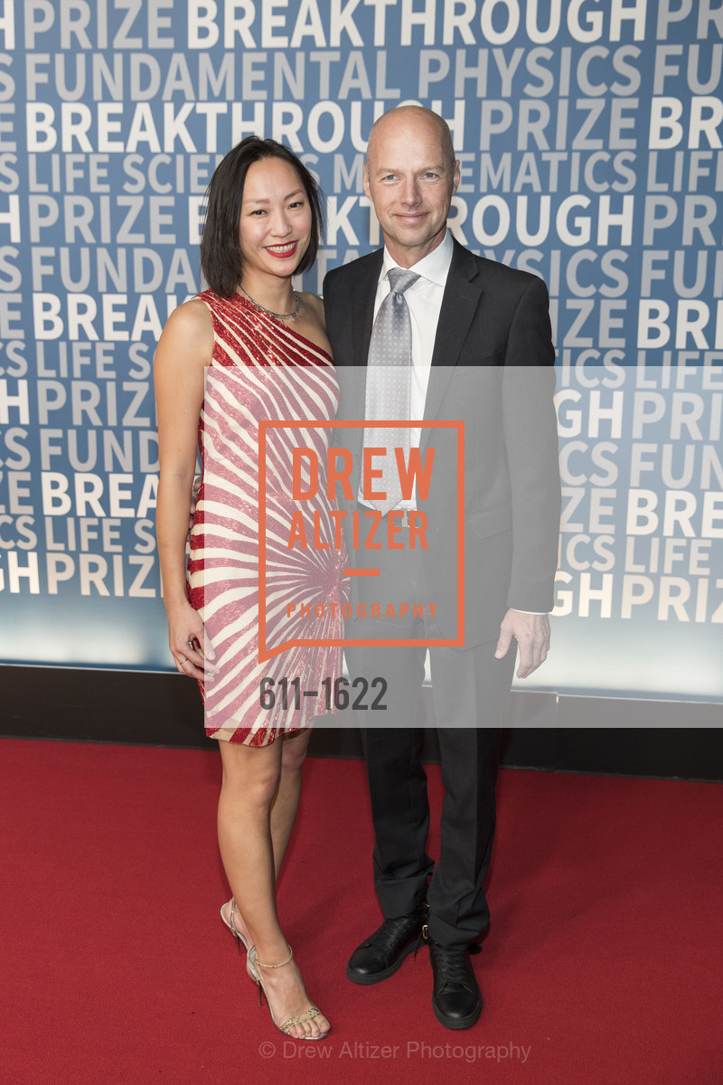 Sebastian Thrun, 5th Annual Breakthrough Prize Red Carpet Arrivals, NASA Ames Research Center. Moffett Federal Airfield, Hangar One, Photo #611-1622 Sebastian Thrun, Photo #611-1622