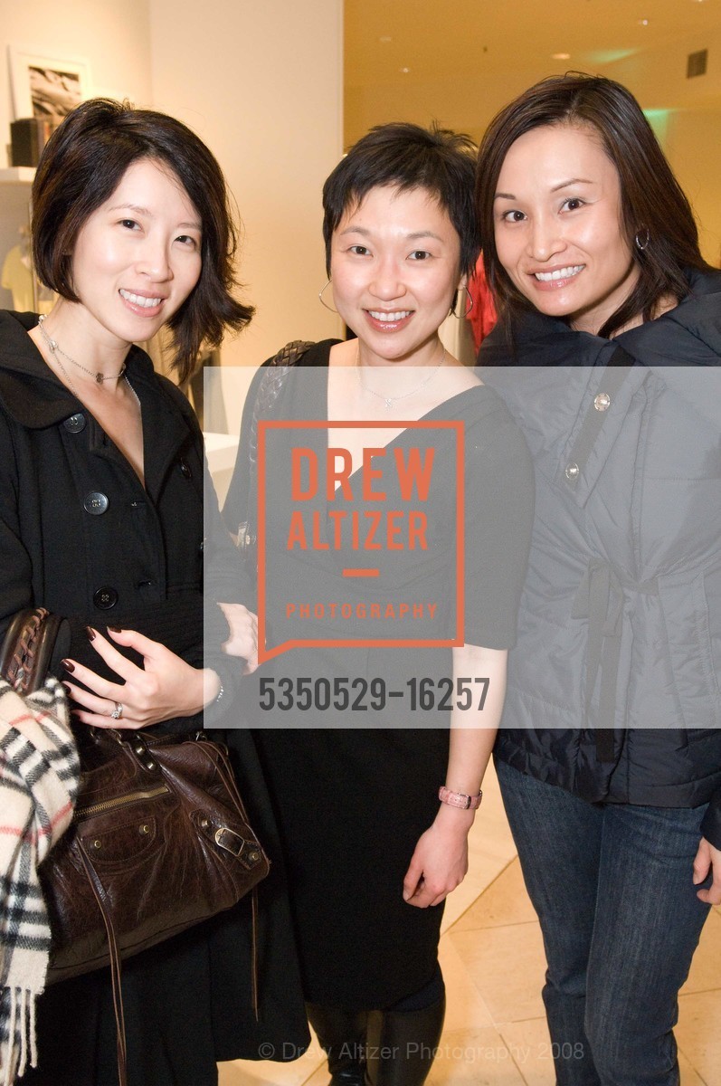 Kathleen Kwong, Annie Siow, Camilia Wong, SAKS Vanity Fair, US, March 14th, 2008, Photo #5350529-16257 Kathleen Kwong, Annie Siow, Camilia Wong, Photo #5350529-16257