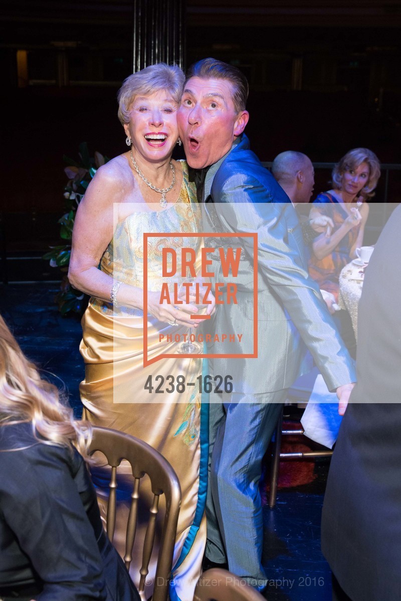 Maria Pitcairn, Robert Beadle, SF Opera's An Evening on the Stage honoring Franklin P. ("Pitch") Johnson, Jr., War Memorial Opera House. 301 Van Ness Avenue, San Francisco, CA 94102, December 5th, 2016, Photo #4238-1626 Maria Pitcairn, Robert Beadle, Photo #4238-1626