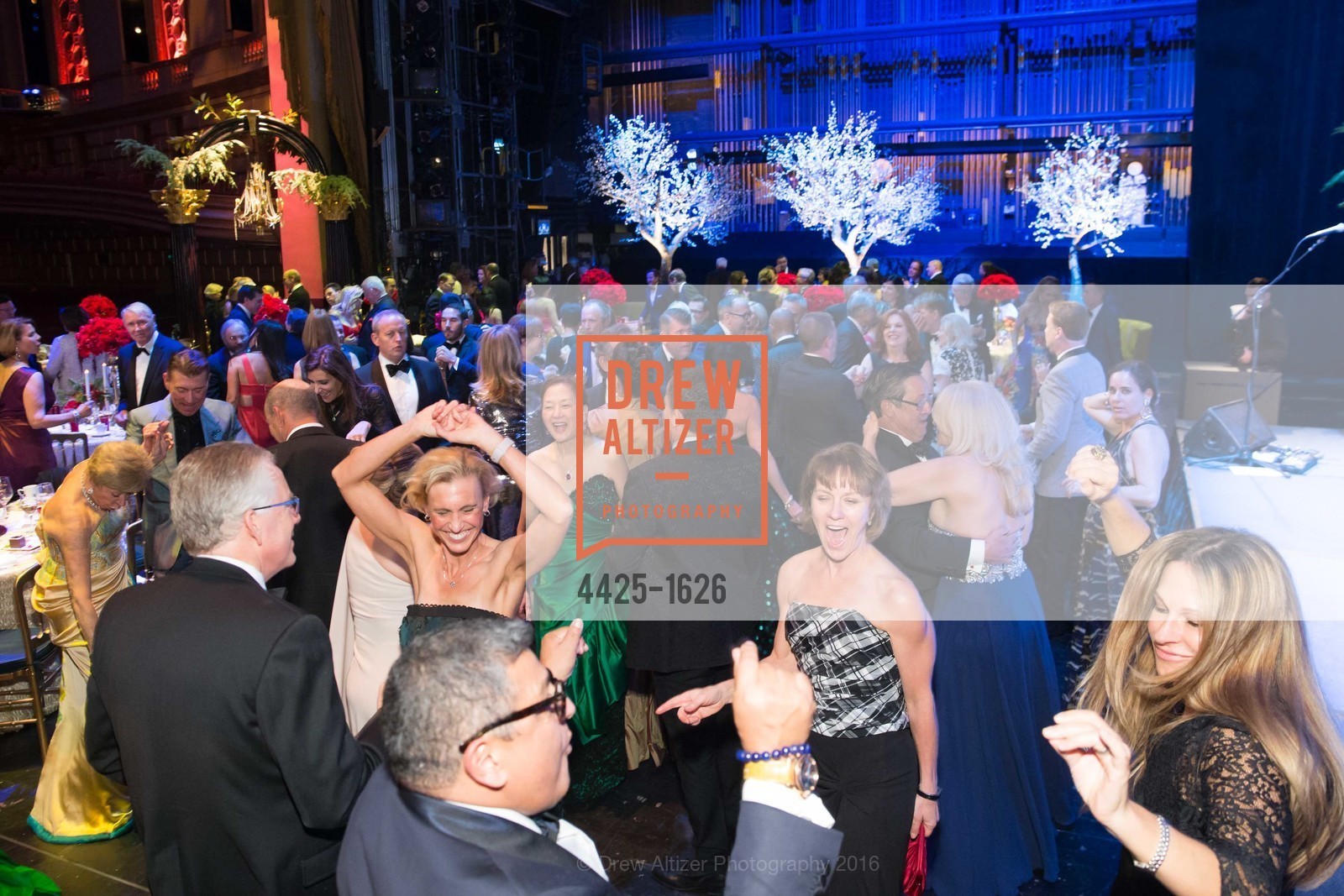 Atmosphere, SF Opera's An Evening on the Stage honoring Franklin P. ("Pitch") Johnson, Jr., War Memorial Opera House. 301 Van Ness Avenue, San Francisco, CA 94102, December 5th, 2016, Photo #4425-1626 Atmosphere, Photo #4425-1626