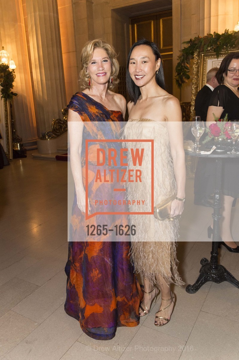 Mary Poland, Carolyn Chang, SF Opera's An Evening on the Stage honoring Franklin P. ("Pitch") Johnson, Jr., War Memorial Opera House. 301 Van Ness Avenue, San Francisco, CA 94102, December 5th, 2016, Photo #1265-1626 Mary Poland, Carolyn Chang, Photo #1265-1626