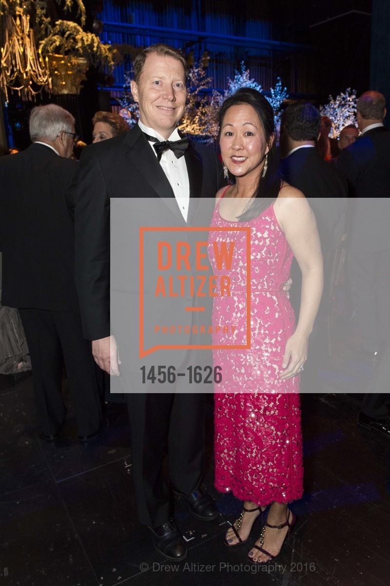 Mick Bobroff, Celeste Bobroff, SF Opera's An Evening on the Stage honoring Franklin P. ("Pitch") Johnson, Jr., War Memorial Opera House. 301 Van Ness Avenue, San Francisco, CA 94102, December 5th, 2016, Photo #1456-1626 Mick Bobroff, Celeste Bobroff, Photo #1456-1626