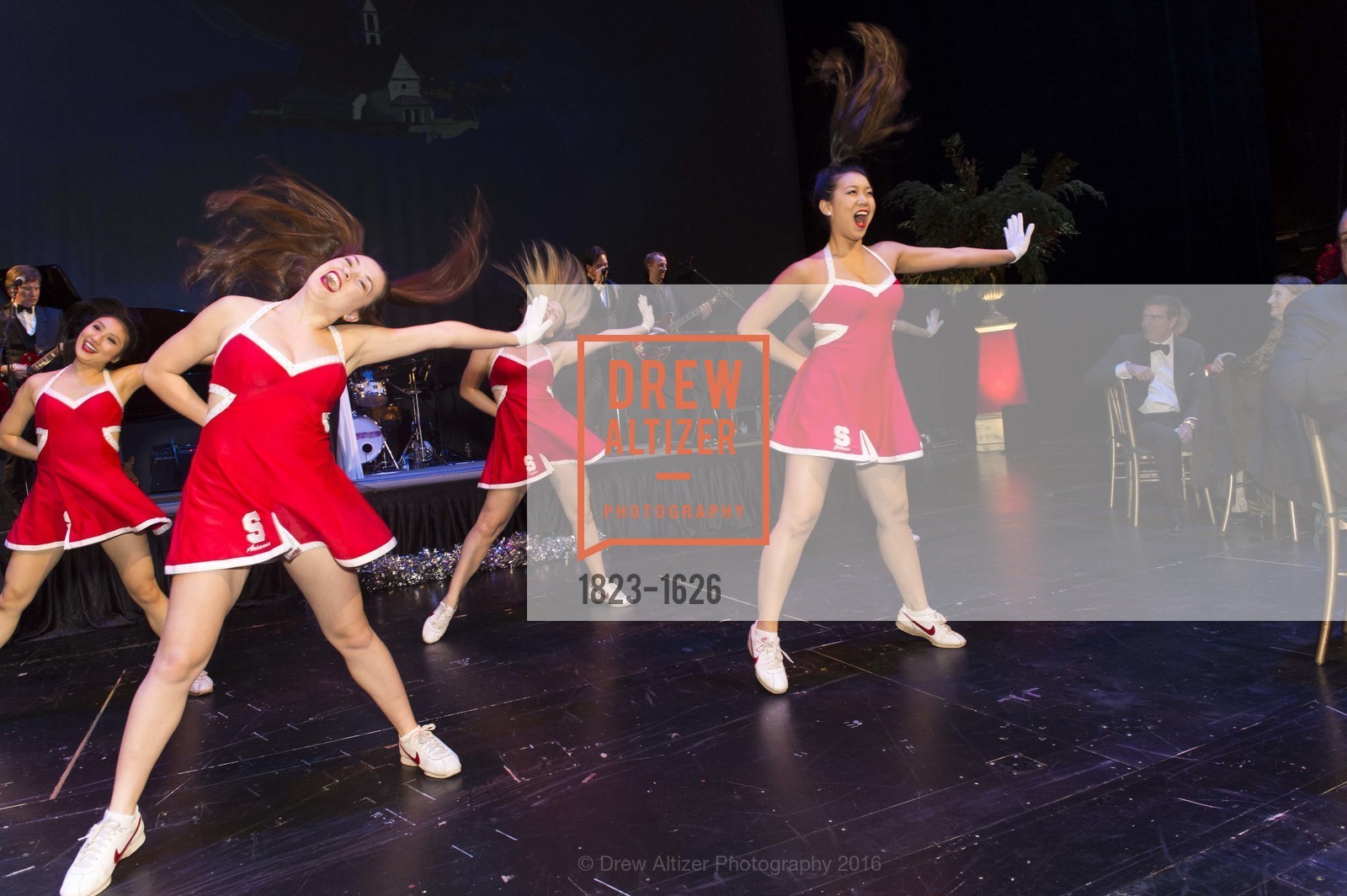 Performance, Photo #1823-1626