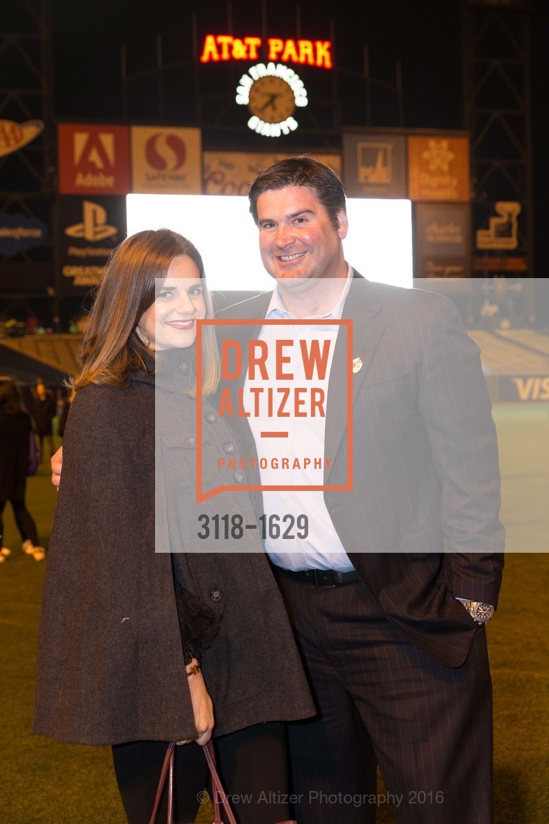 Emily Heitmann, Eric Heitmann, Wender Weis Foundation for Children’s Holiday Heroes 2016, AT&T Park. 2525 Van Ness St, December 5th, 2016, Photo #3118-1629 Emily Heitmann, Eric Heitmann, Photo #3118-1629