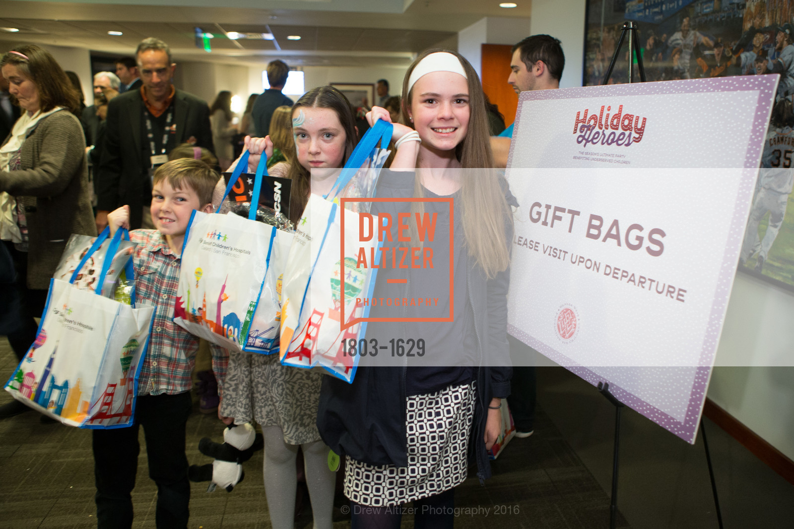 Atmosphere, Wender Weis Foundation for Children’s Holiday Heroes 2016, AT&T Park. 2525 Van Ness St, December 5th, 2016, Photo #1803-1629 Atmosphere, Photo #1803-1629