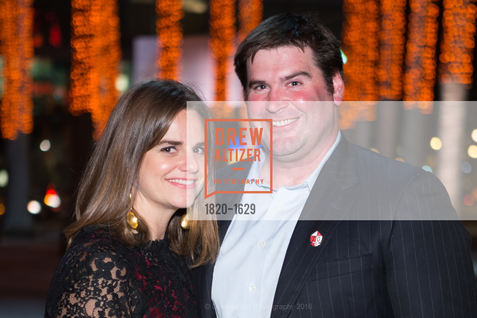 Emily Heitmann, Eric Heitmann, Wender Weis Foundation for Children’s Holiday Heroes 2016, AT&T Park. 2525 Van Ness St, December 5th, 2016, Photo #1820-1629 Emily Heitmann, Eric Heitmann, Photo #1820-1629