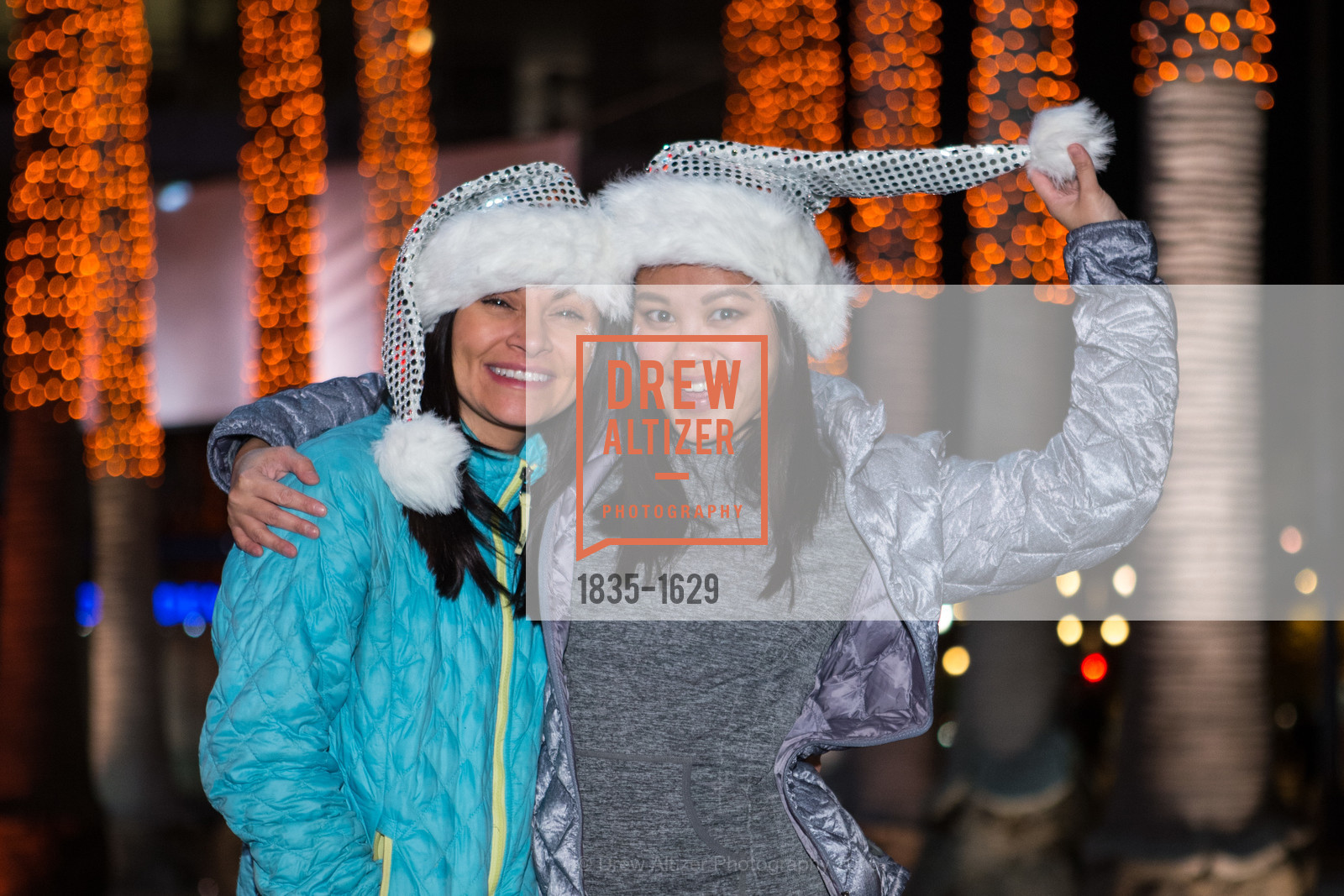 Stacy Lynn, Cathy Pham, Wender Weis Foundation for Children’s Holiday Heroes 2016, AT&T Park. 2525 Van Ness St, December 5th, 2016, Photo #1835-1629 Stacy Lynn, Cathy Pham, Photo #1835-1629