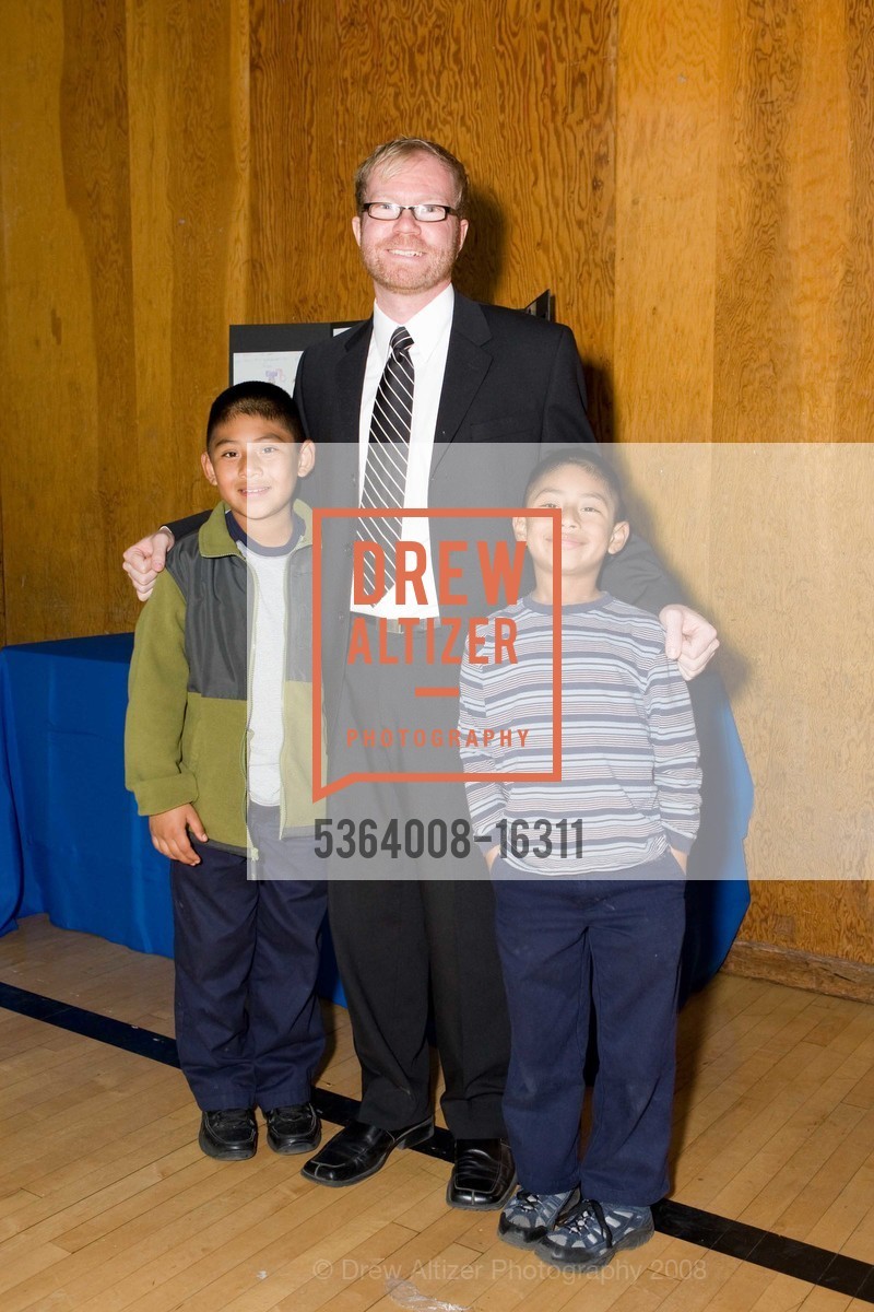 Saul Cortez, Jeff McMahan, Frank Cortez, BOYS AND GIRLS CLUB of San Francisco Groundbreaking, US, November 11th, 2008, Photo #5364008-16311 Saul Cortez, Jeff McMahan, Frank Cortez, Photo #5364008-16311