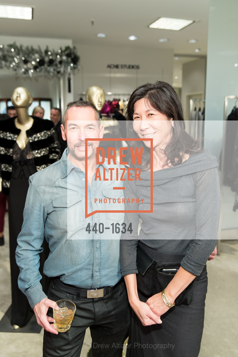 Jeff Whitman, Louise Chen, Saks Fifth Avenue Private Shopping Night, Saks Fifth Avenue. 384 Post St, Photo #440-1634 Jeff Whitman, Louise Chen, Photo #440-1634