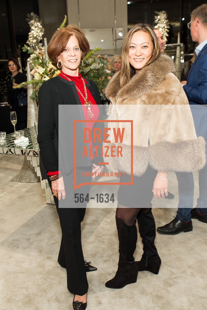 Mimi Bushberg, Elizabeth Fullerton, Saks Fifth Avenue Private Shopping Night, Saks Fifth Avenue. 384 Post St, Photo #564-1634 Mimi Bushberg, Elizabeth Fullerton, Photo #564-1634