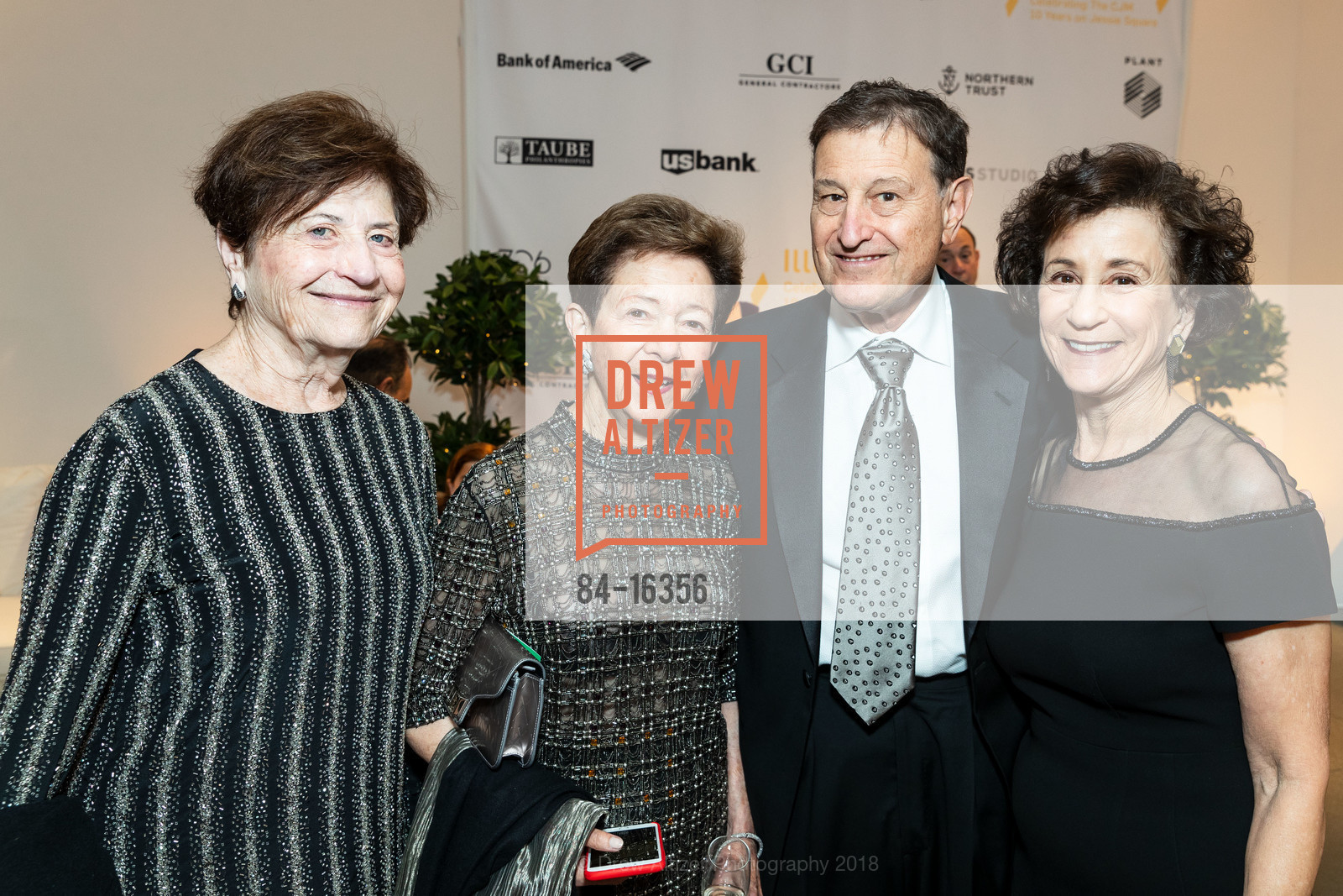 Phyllis Cook, Roselyne Swig, Bob Aptekar, Judy Aptekar, The Contemporary Jewish Museums's 10th Anniversary Gala 2018, Contemporary Jewish Museum. 736 Mission Street, June 9th, 2018, Photo #84-16356 Phyllis Cook, Roselyne Swig, Bob Aptekar, Judy Aptekar, Photo #84-16356