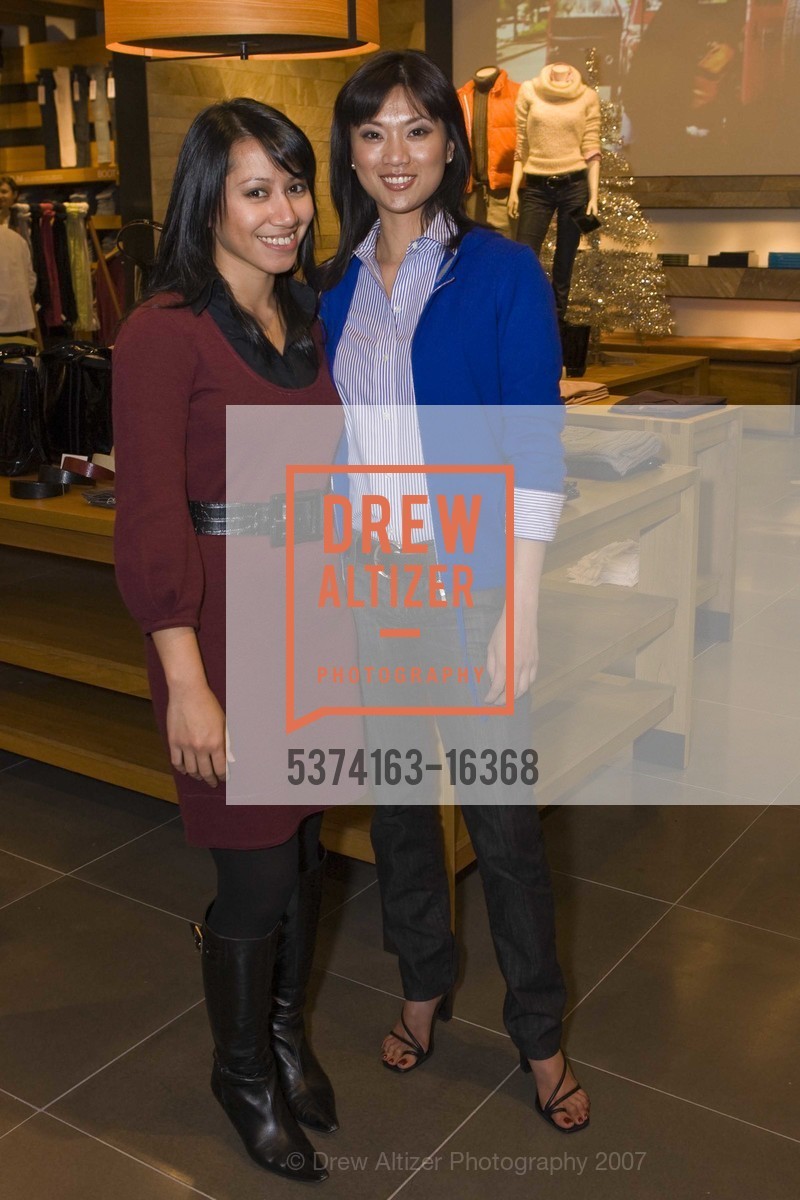 Sarah Rockman, Marie Sampson, Martin + Osa Launch at Westfield San Francisco Center, Martin + Osa Boutique. 845 Market St San Francisco, CA 94104, November 21st, 2007, Photo #5374163-16368 Sarah Rockman, Marie Sampson, Photo #5374163-16368