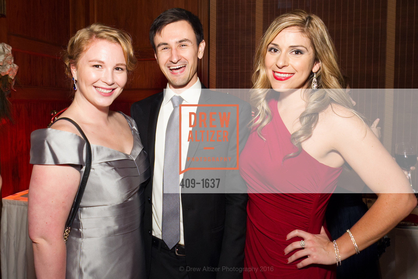 Cyn Haueter, Chris Ondyak, Roxanne Hannan, Photo #409-1637