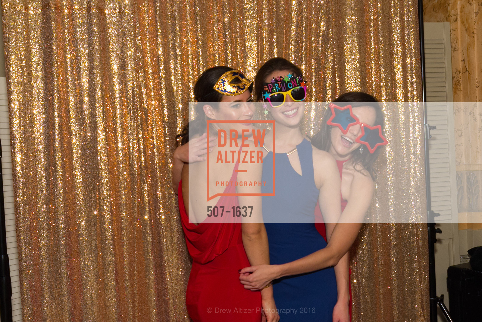 Extras, Spinsters Holiday event, December 10th, 2016, Photo