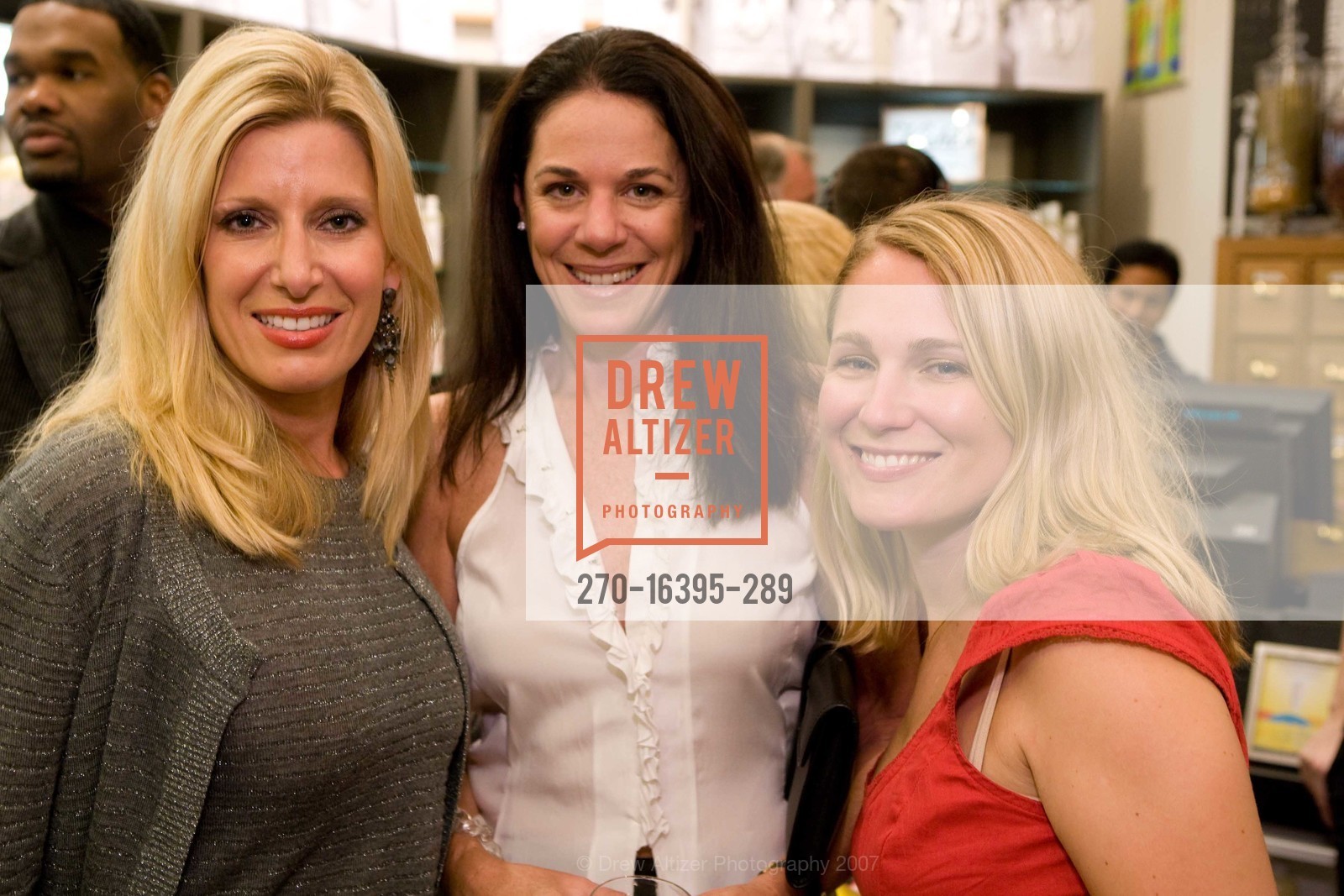 Kimberly Bakker, Kim Karp, Sara Denny Roth, Kiehl's Opening, US, September 6th, 2007, Photo #270-16395-289 Kimberly Bakker, Kim Karp, Sara Denny Roth, Photo #270-16395-289