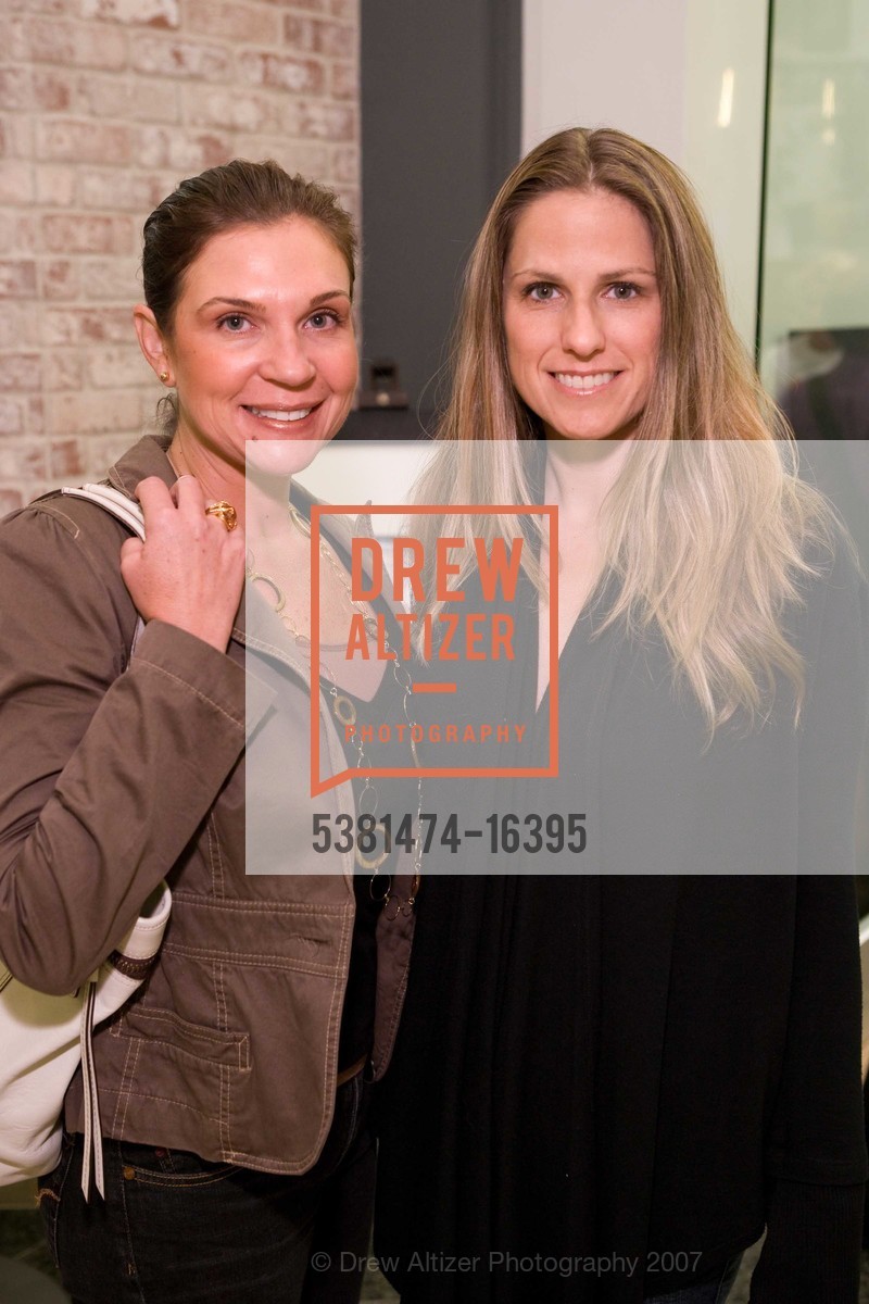 Donnette Clarens, Amy Romano, Kiehl's Opening, US, September 6th, 2007, Photo #5381474-16395 Donnette Clarens, Amy Romano, Photo #5381474-16395