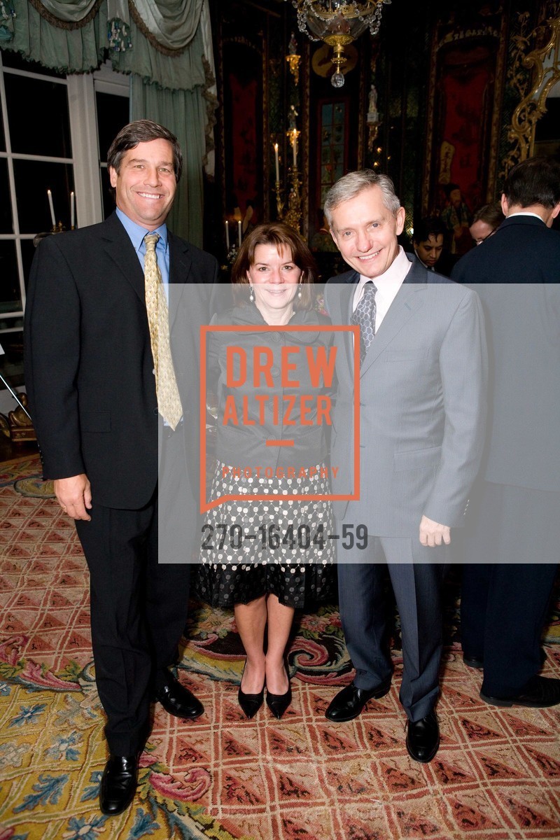 Peter Balestreri, Kathy Balestreri, Jim Asp, Mr. and Mrs. Gordon Getty Dinner for UCSF, Private Residence, November 15th, 2007, Photo #270-16404-59 Peter Balestreri, Kathy Balestreri, Jim Asp, Photo #270-16404-59
