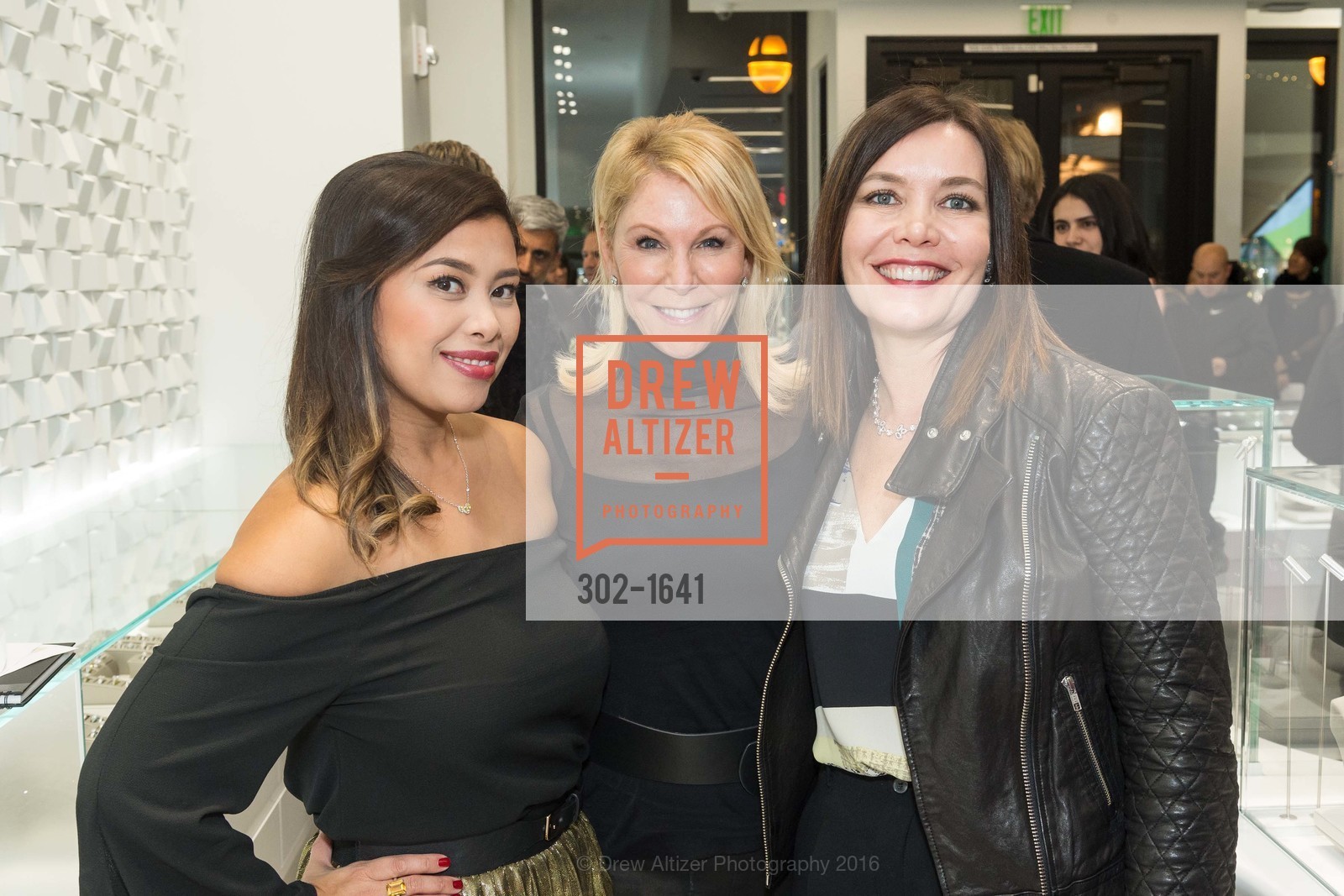 Rommellyn Fisher, Terri Tiffany, Joanna Cocking, Spence Diamonds Launch, Spence Diamonds. 333 Santana Row #1035, December 7th, 2016, Photo #302-1641 Rommellyn Fisher, Terri Tiffany, Joanna Cocking, Photo #302-1641