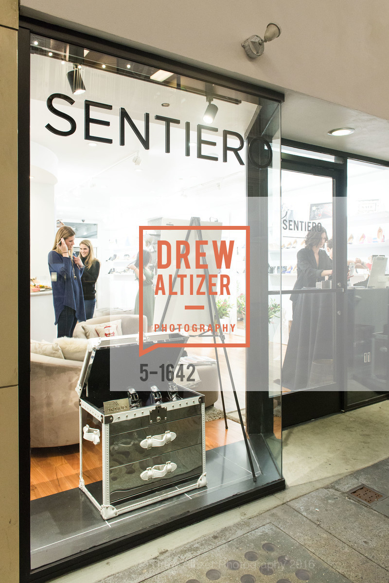 Senitero Holiday Shopping Event, Senitero. 11 Maiden Lane, December 7th, 2016, Photo #5-1642 Photo #5-1642